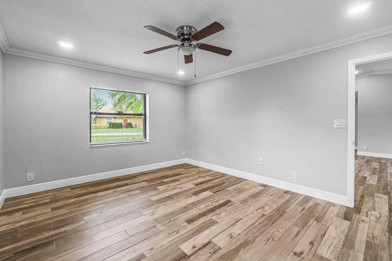 SUGAR POND MANOR OF WELLINGTON - Residential Lease