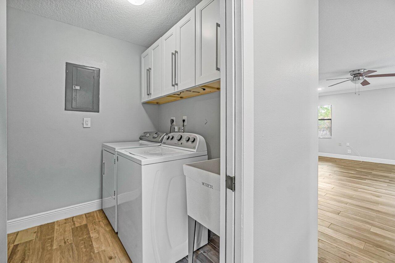 SUGAR POND MANOR OF WELLINGTON - Residential Lease