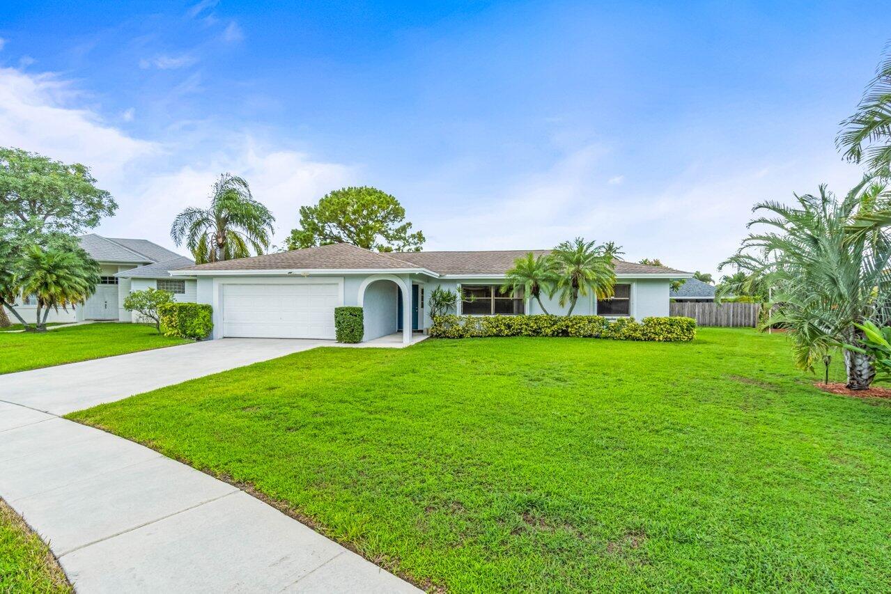 SUGAR POND MANOR OF WELLINGTON - Residential Lease