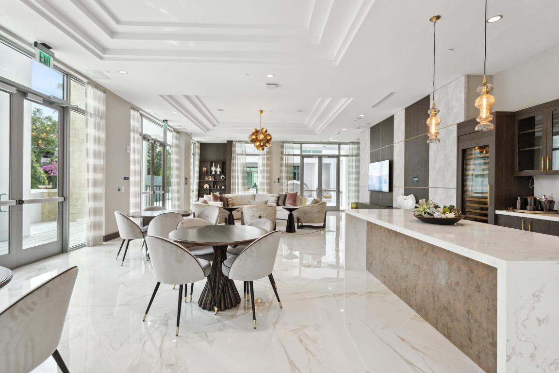 ROYAL PALM RESIDENCES CONDO - Residential