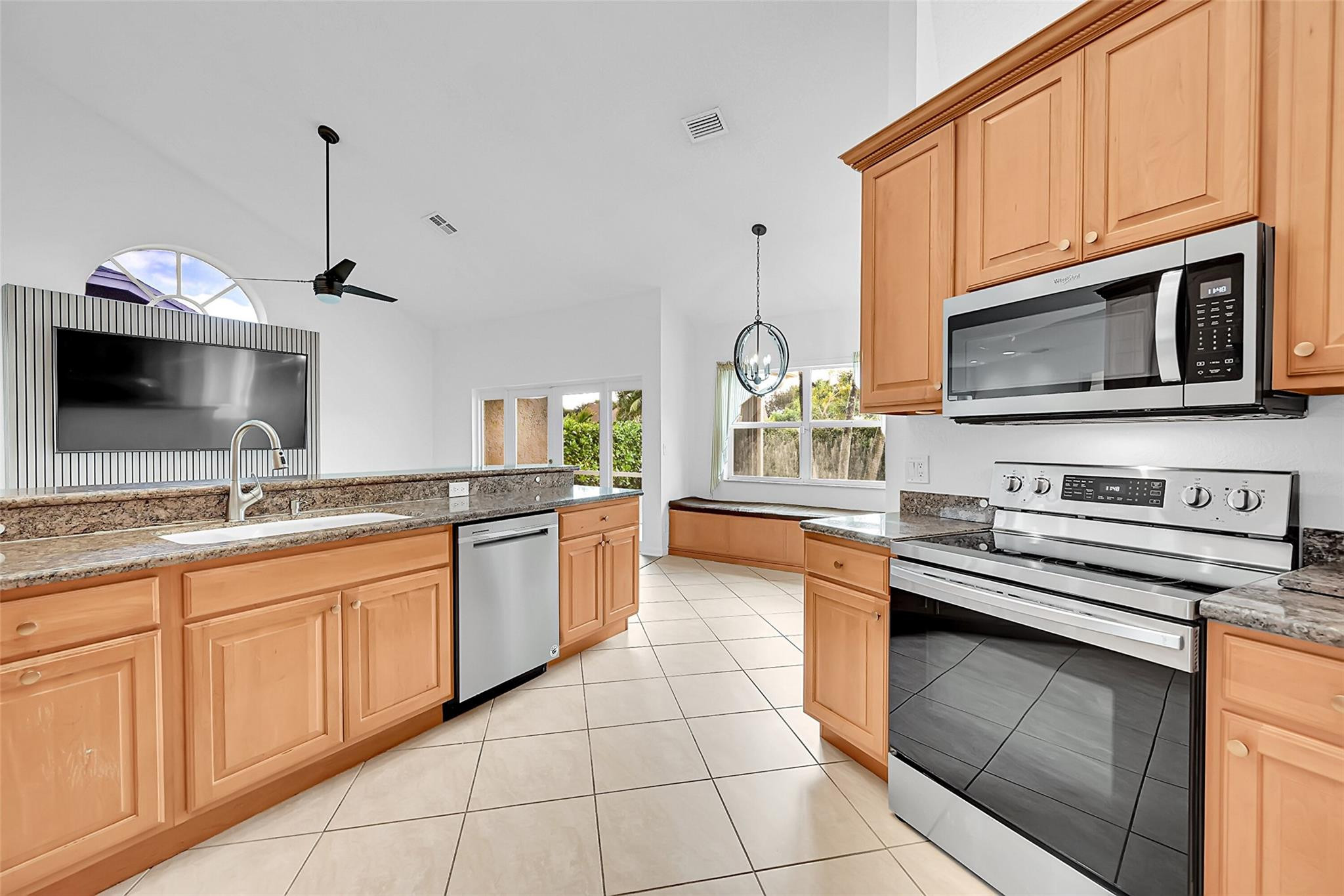 WINSTON PARK - Residential Lease