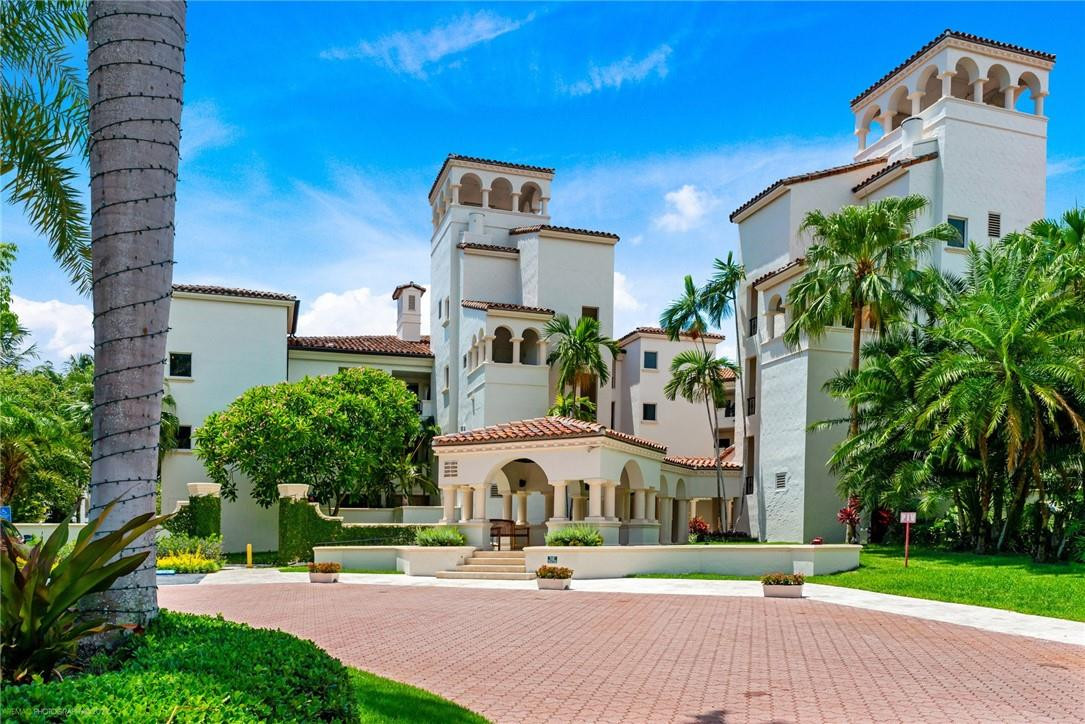 BAYSIDE VILLAGE - Residential