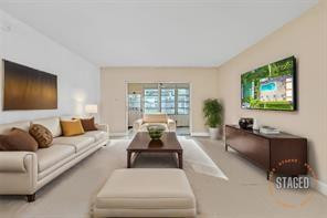 ORIOLE GOLF & TENNIS CLUB - Residential
