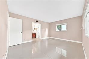 ORIOLE GOLF & TENNIS CLUB - Residential
