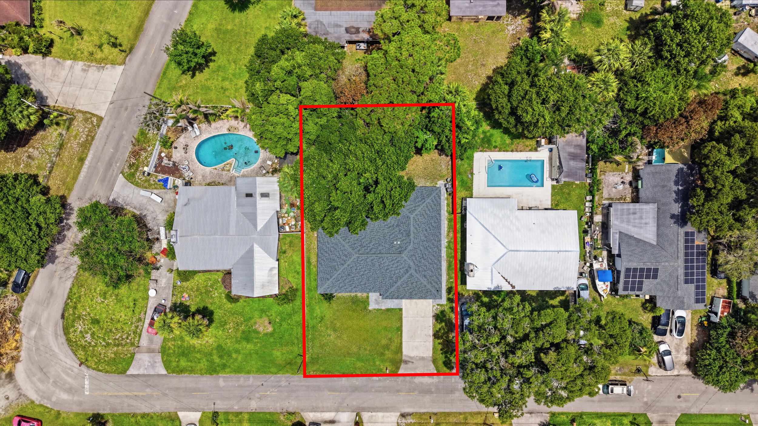 COUNTRY CLUB ESTATES SUBDIVISION - Residential