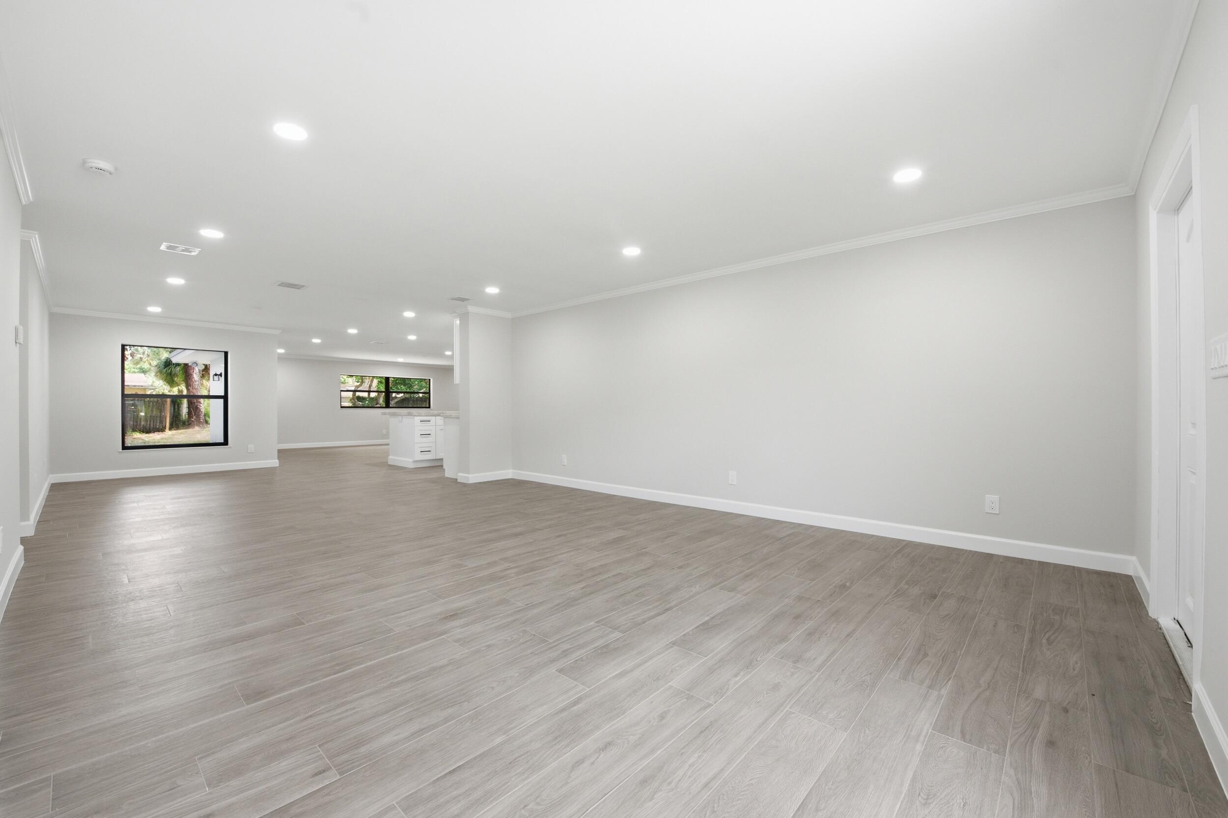 COUNTRY CLUB ESTATES SUBDIVISION - Residential