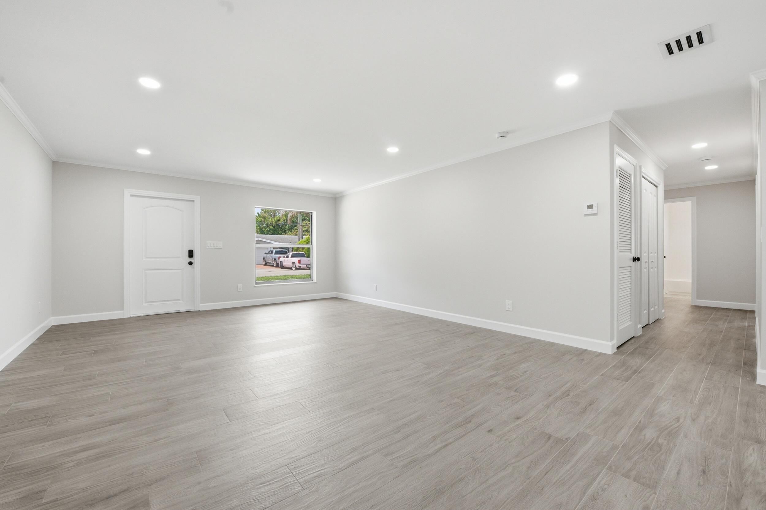 COUNTRY CLUB ESTATES SUBDIVISION - Residential
