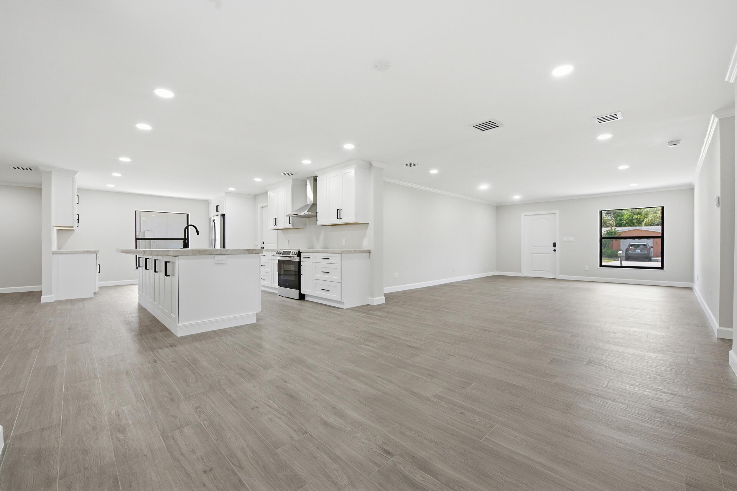 COUNTRY CLUB ESTATES SUBDIVISION - Residential