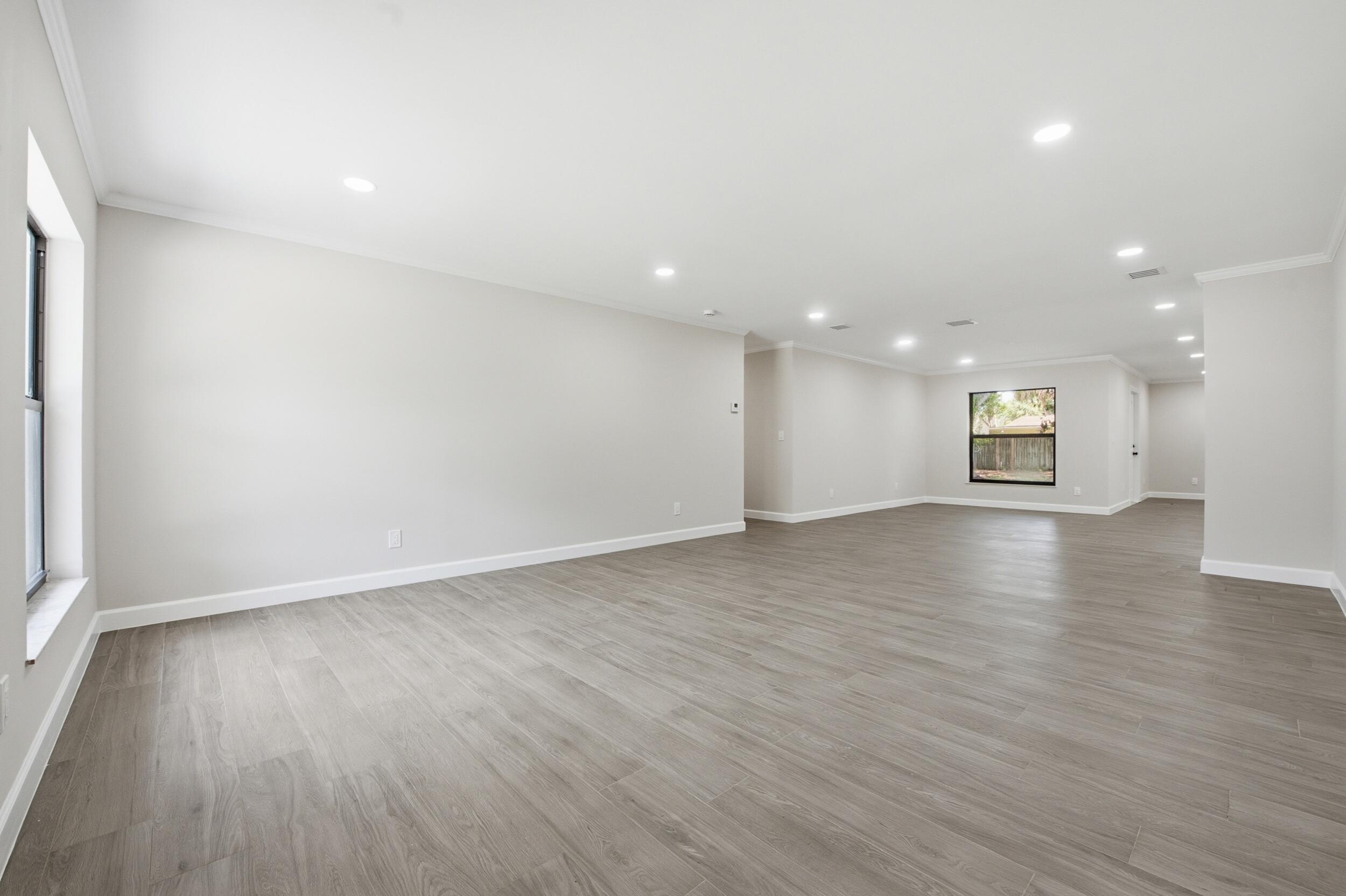 COUNTRY CLUB ESTATES SUBDIVISION - Residential