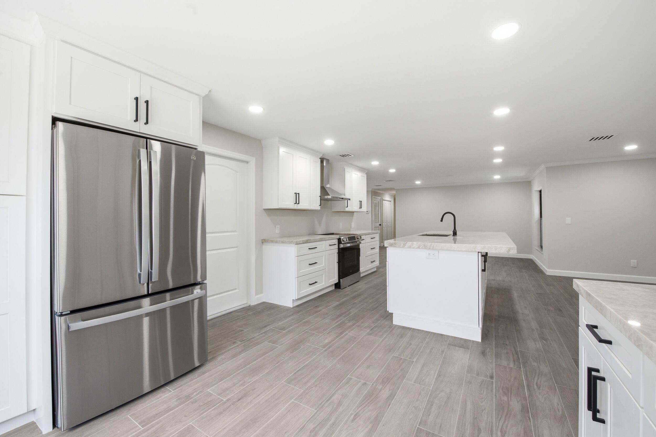 COUNTRY CLUB ESTATES SUBDIVISION - Residential