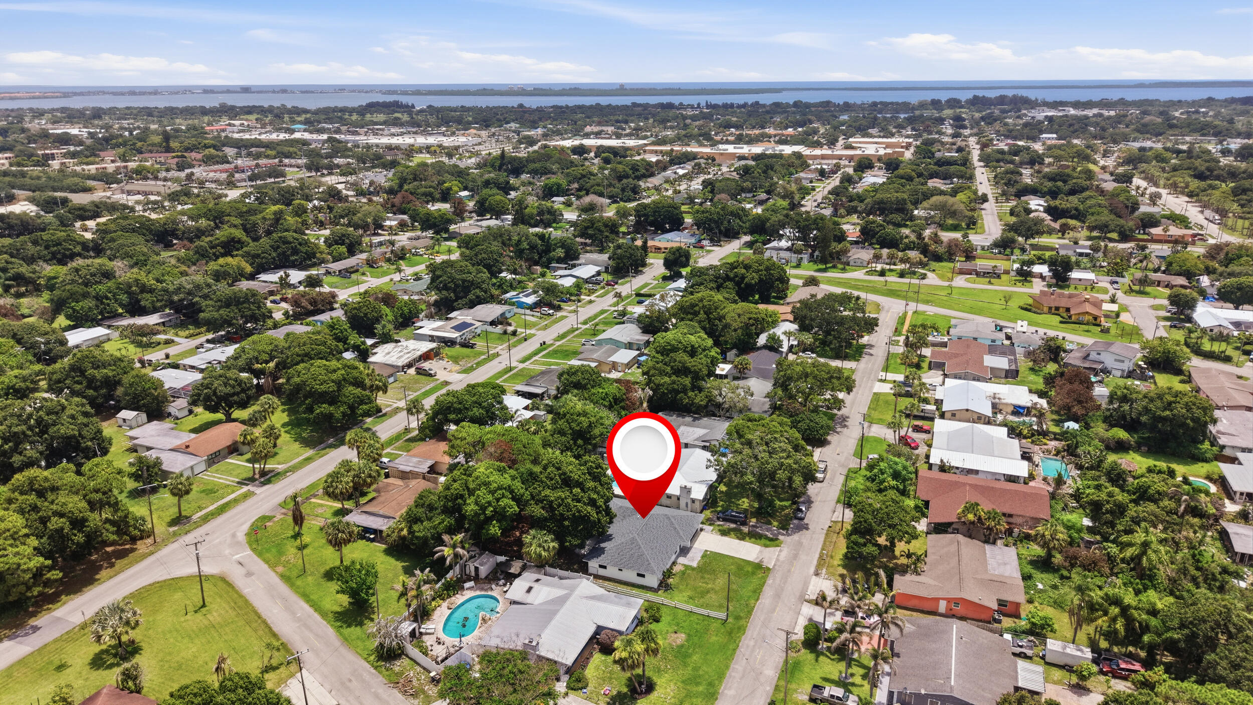 COUNTRY CLUB ESTATES SUBDIVISION - Residential
