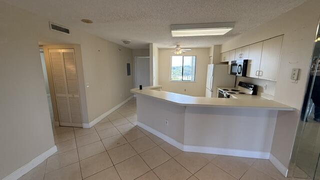 CYPRESS BEND CONDOMINIUM VII - Residential