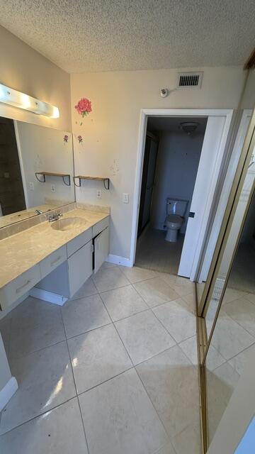 CYPRESS BEND CONDOMINIUM VII - Residential