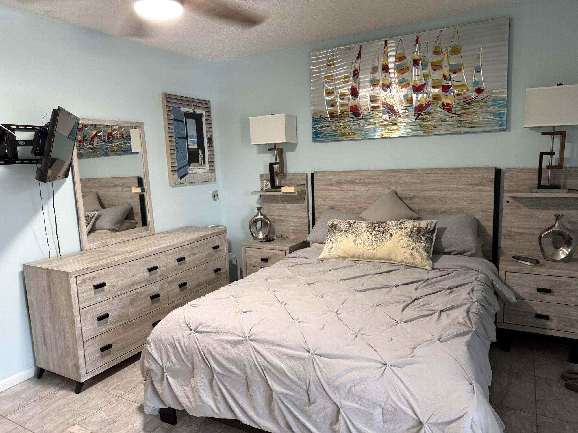 OAKRIDGE T CONDO T - Residential
