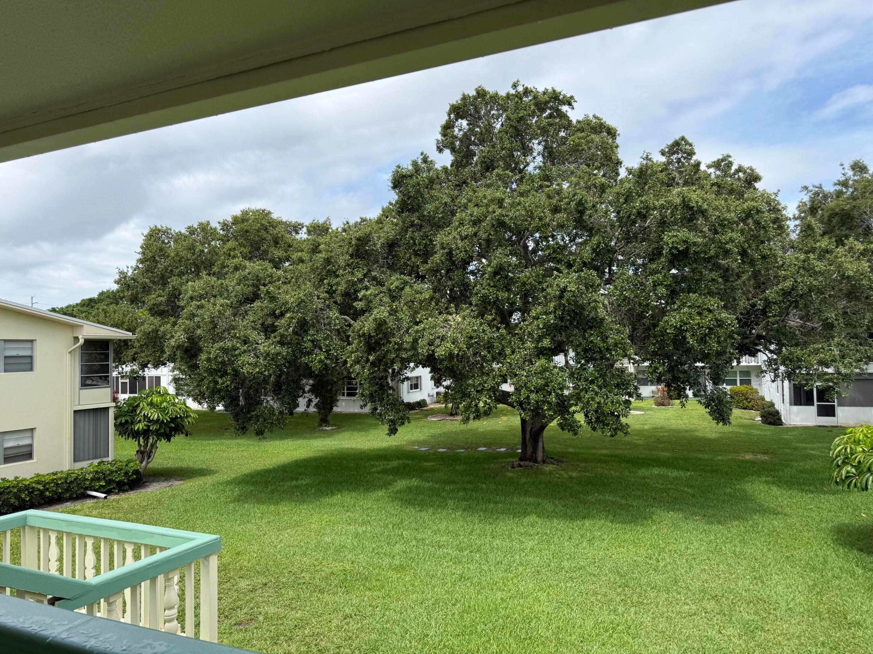 OAKRIDGE T CONDO T - Residential