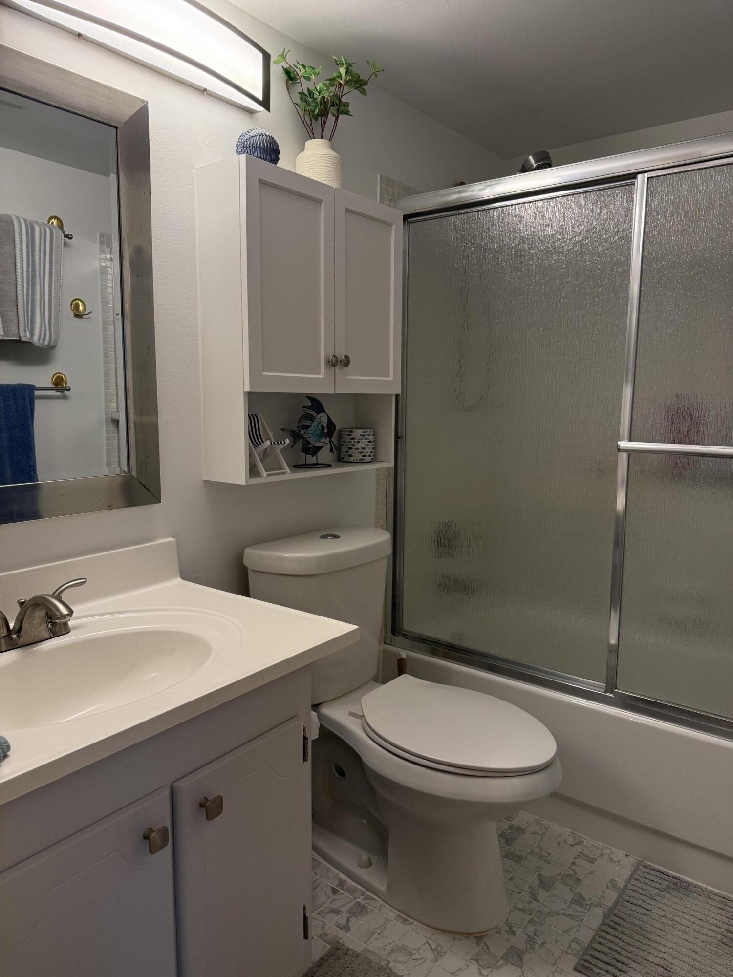 OAKRIDGE T CONDO T - Residential