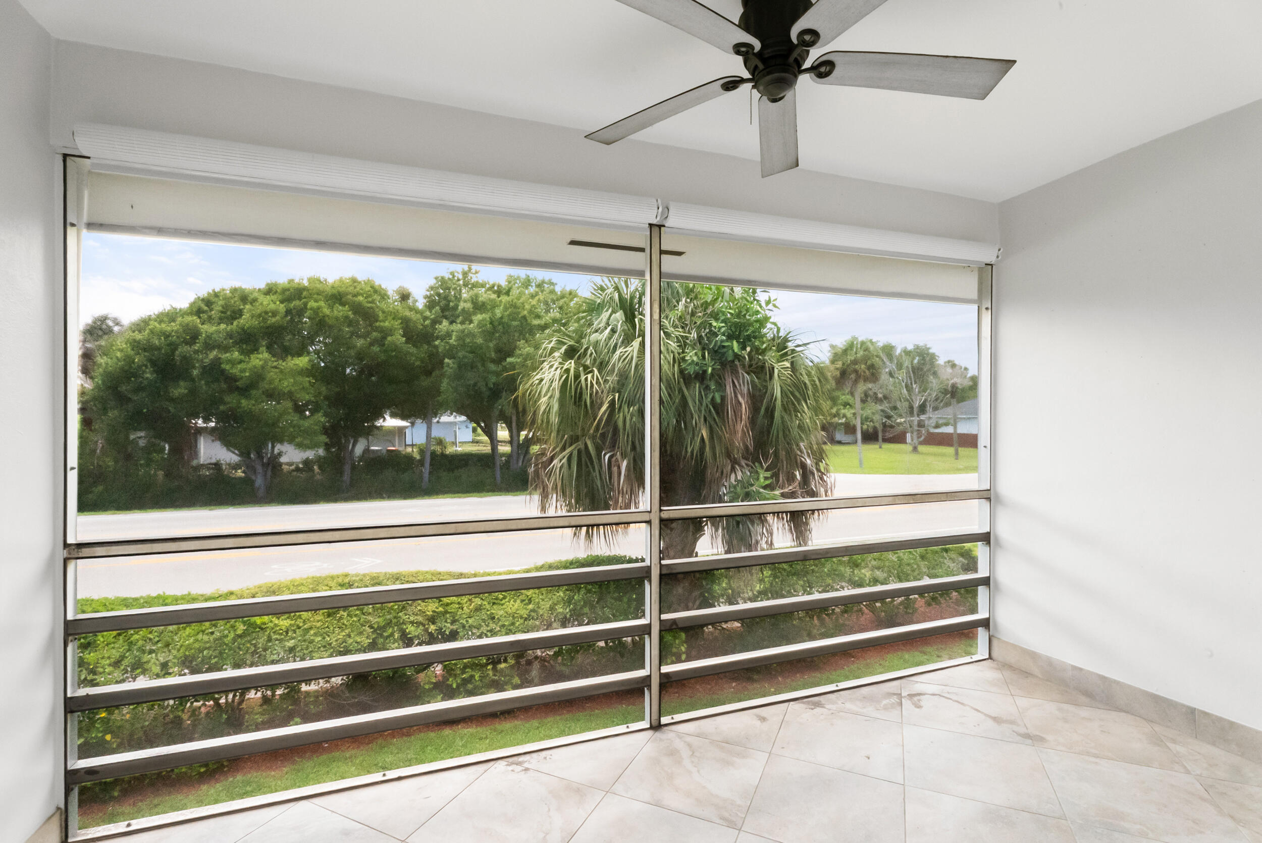TROPIC GROVES CONDO - Residential