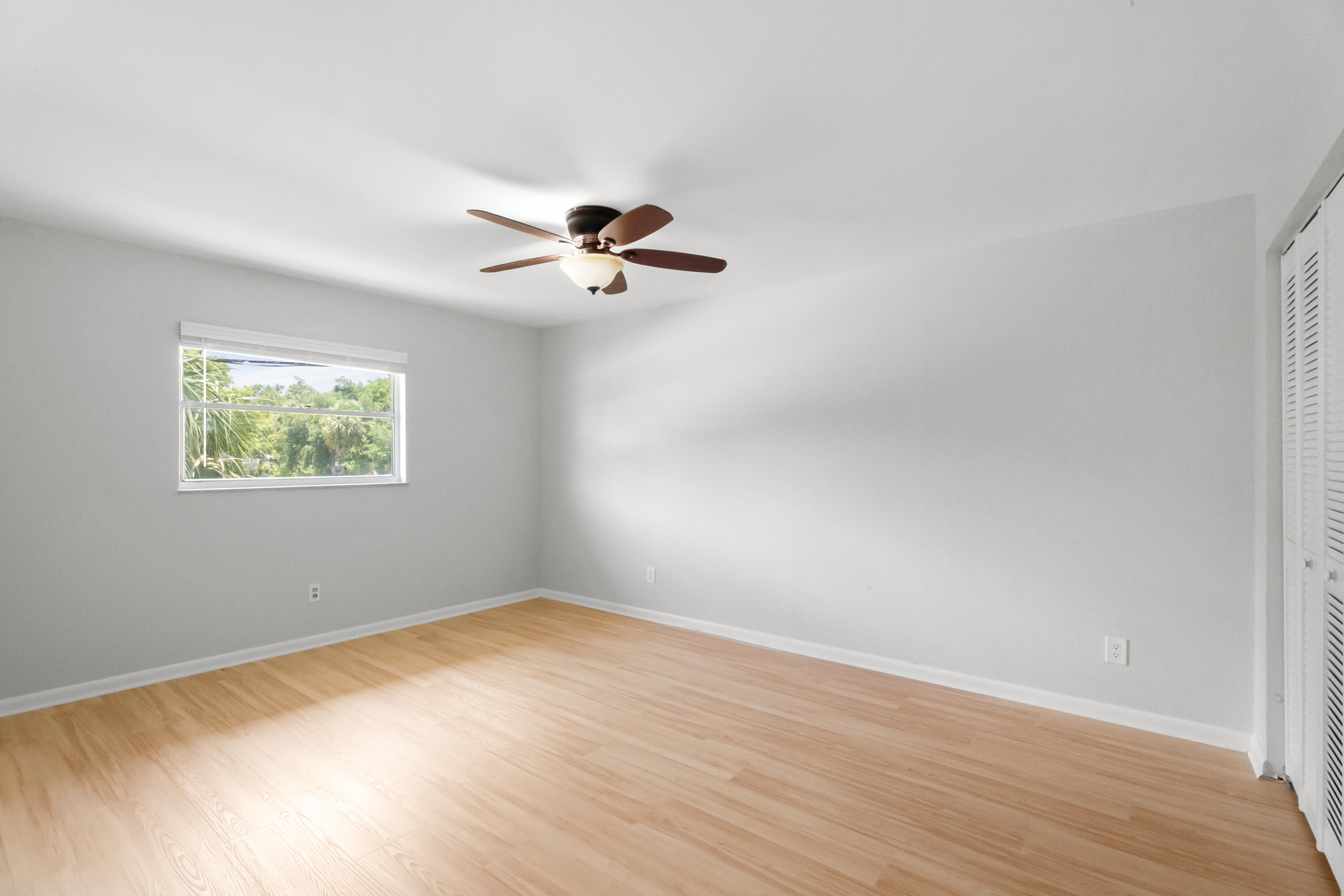 TROPIC GROVES CONDO - Residential