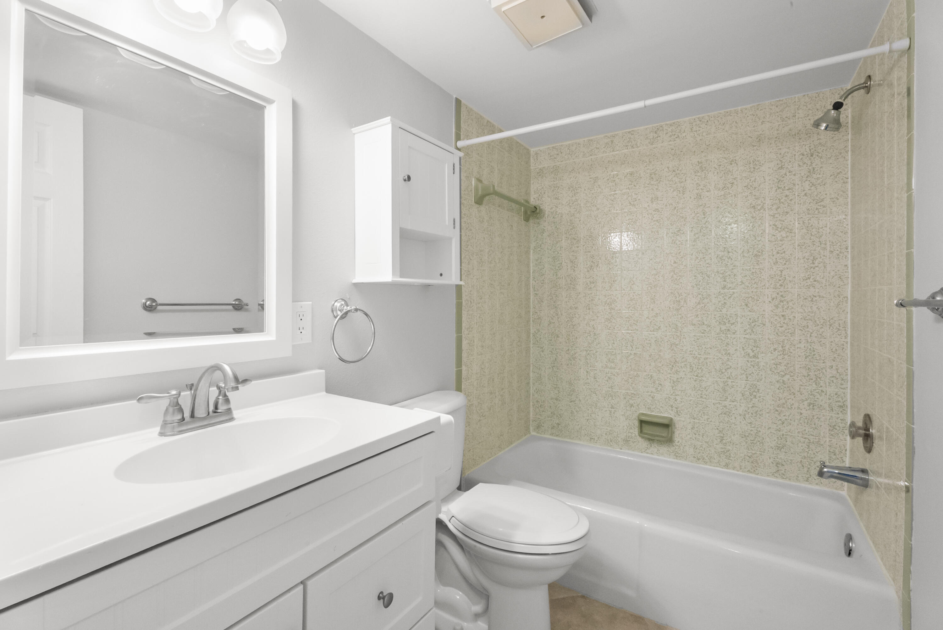 TROPIC GROVES CONDO - Residential