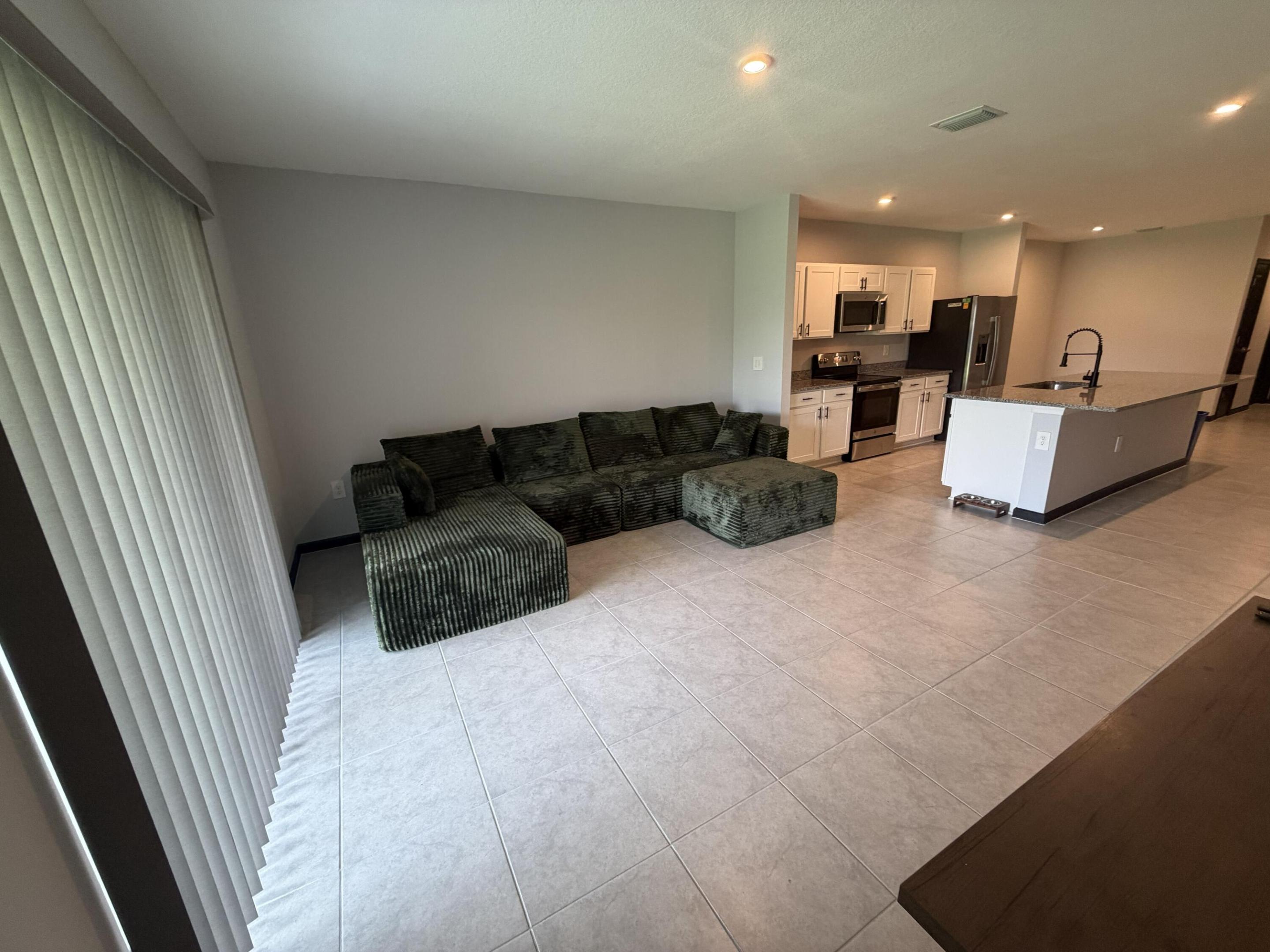 AVALON CROSSING - Residential