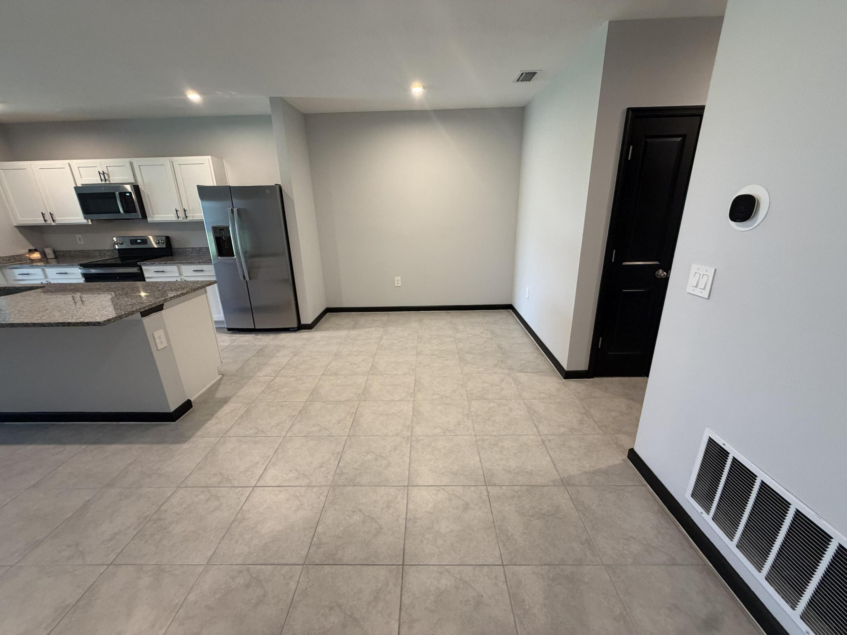 AVALON CROSSING - Residential