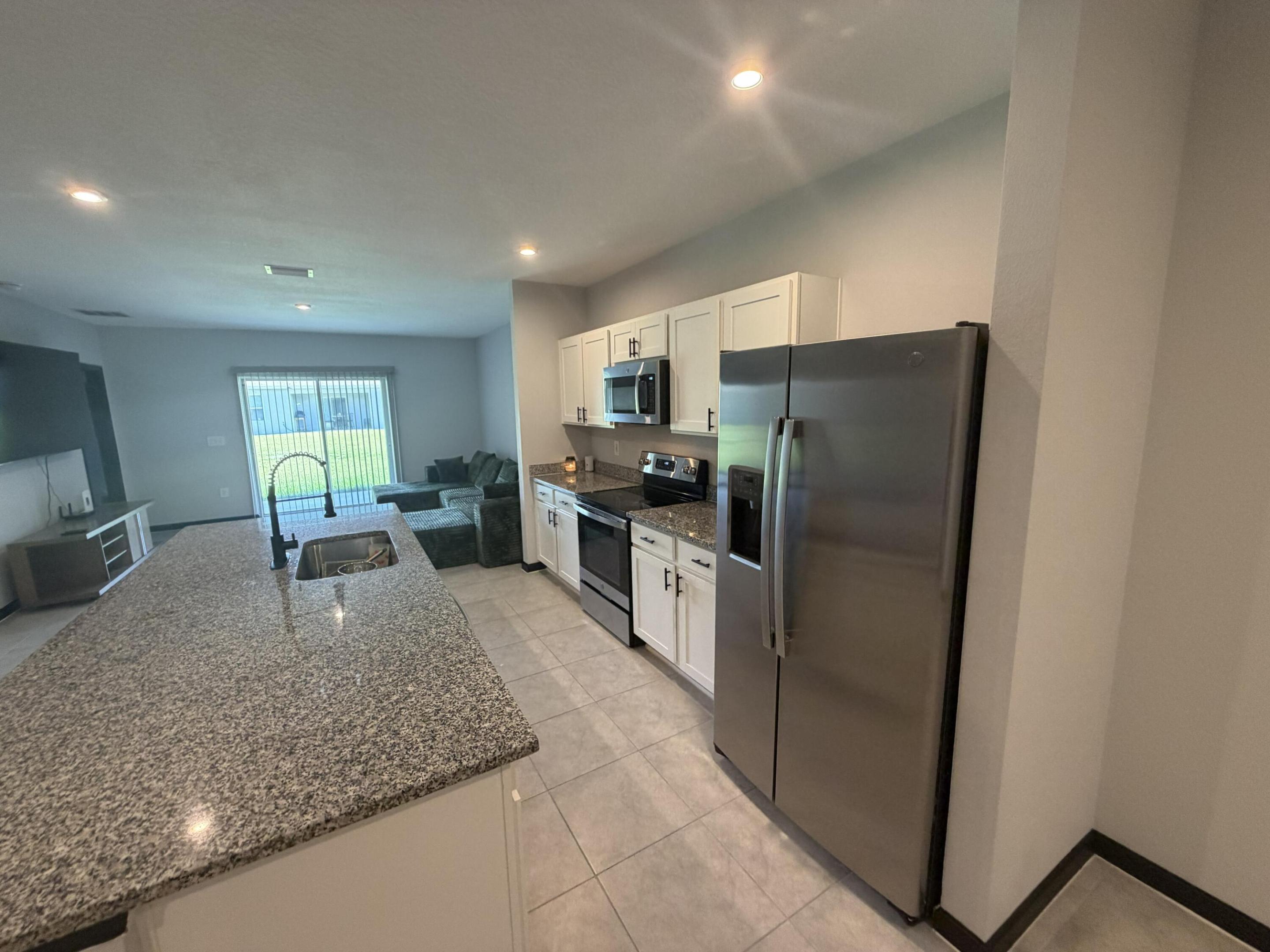 AVALON CROSSING - Residential