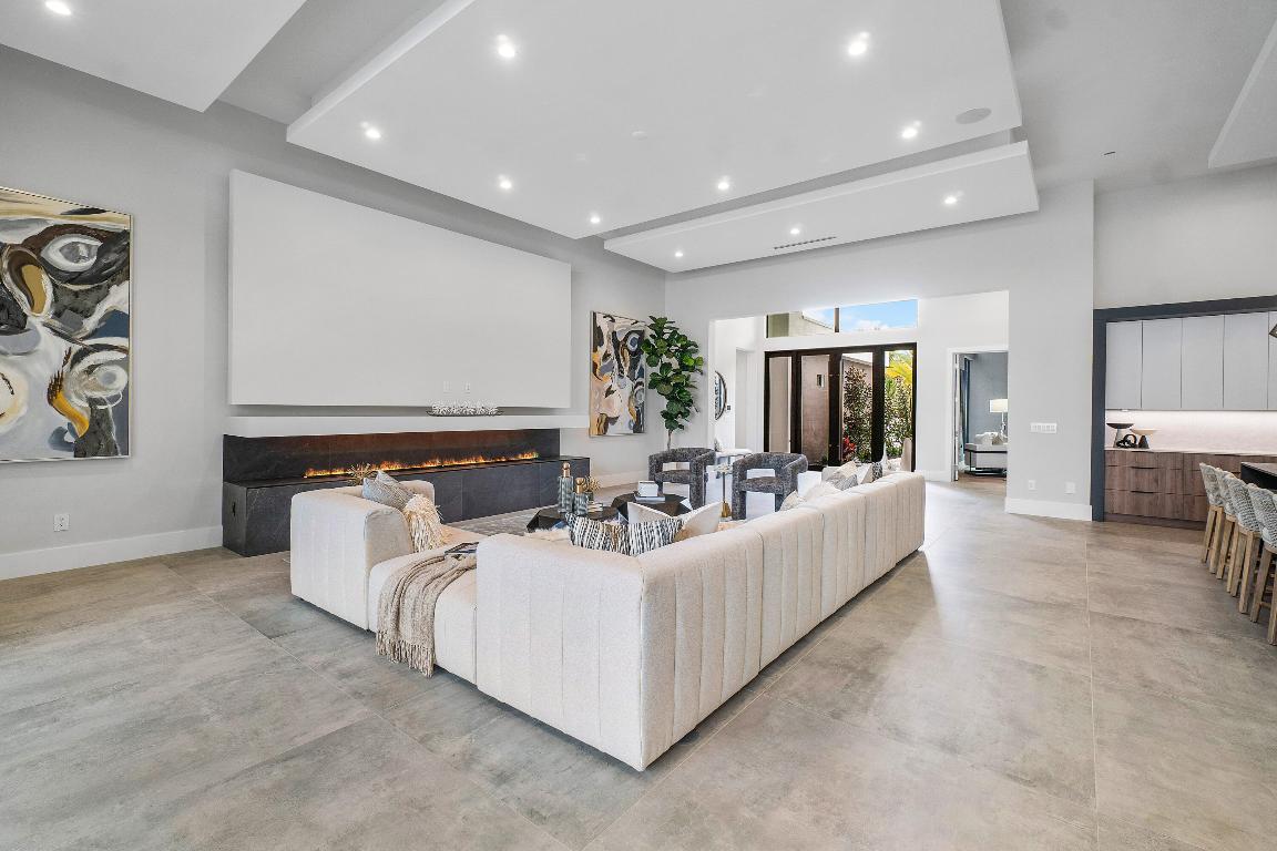 ELLAMAR - Residential