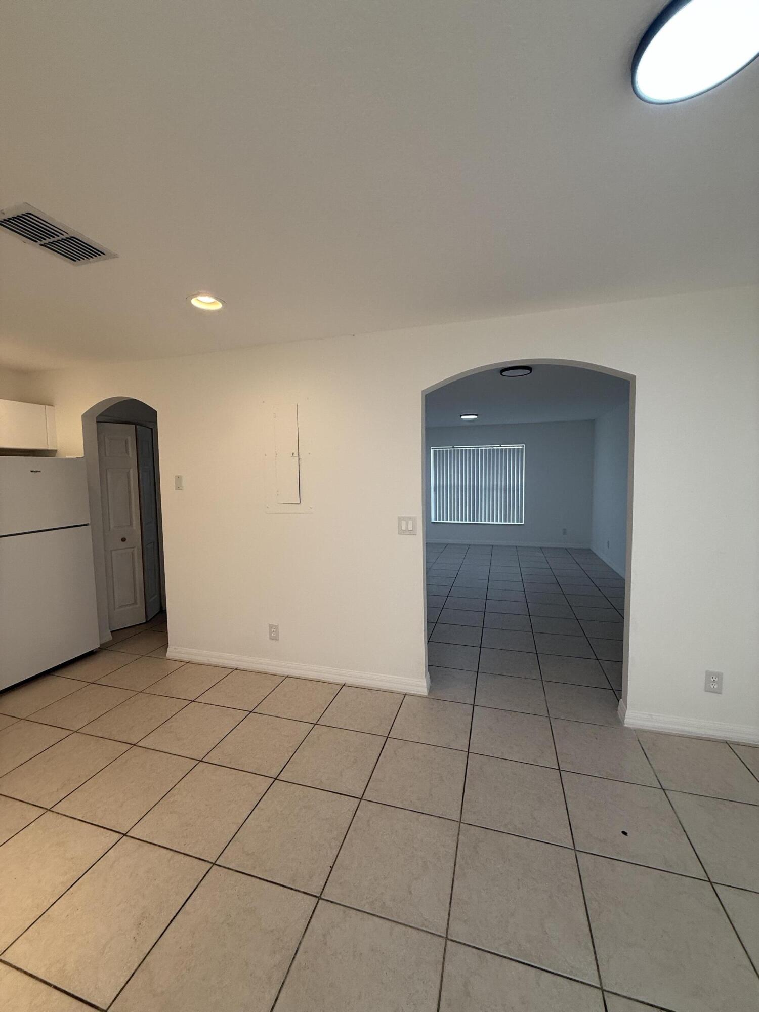 HYACINTH CONDO - Residential Lease