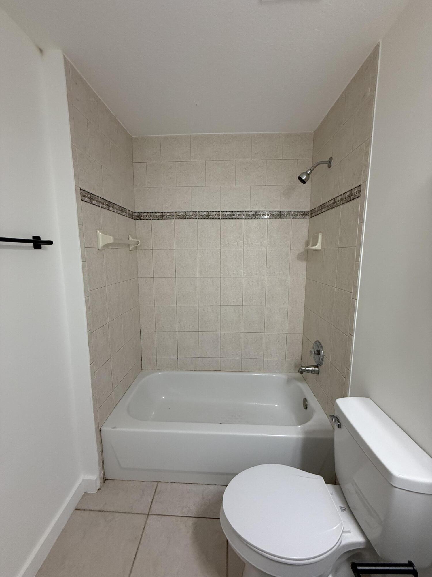 HYACINTH CONDO - Residential Lease