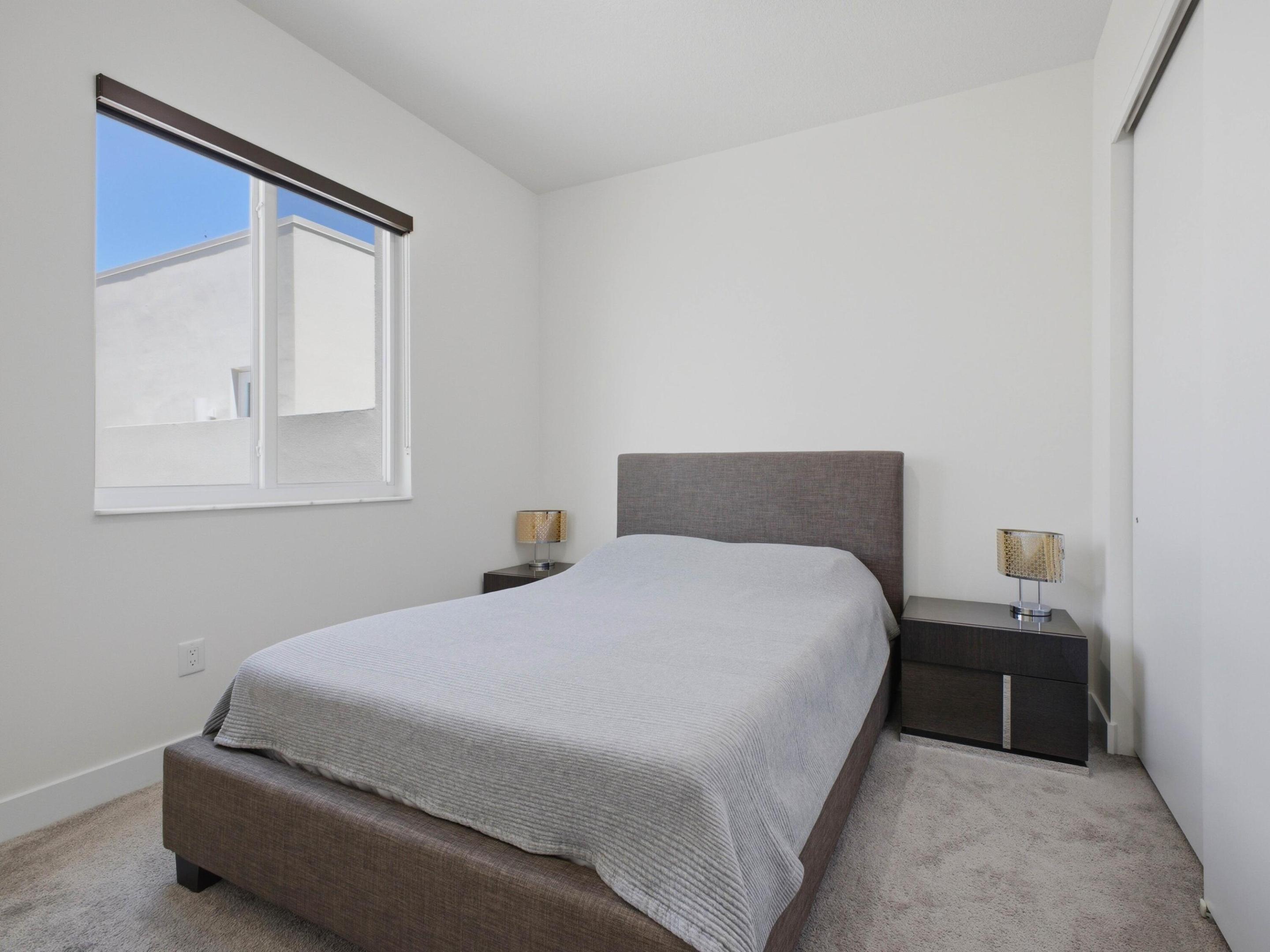 LANDMARK AT DORAL CENTRAL - Residential