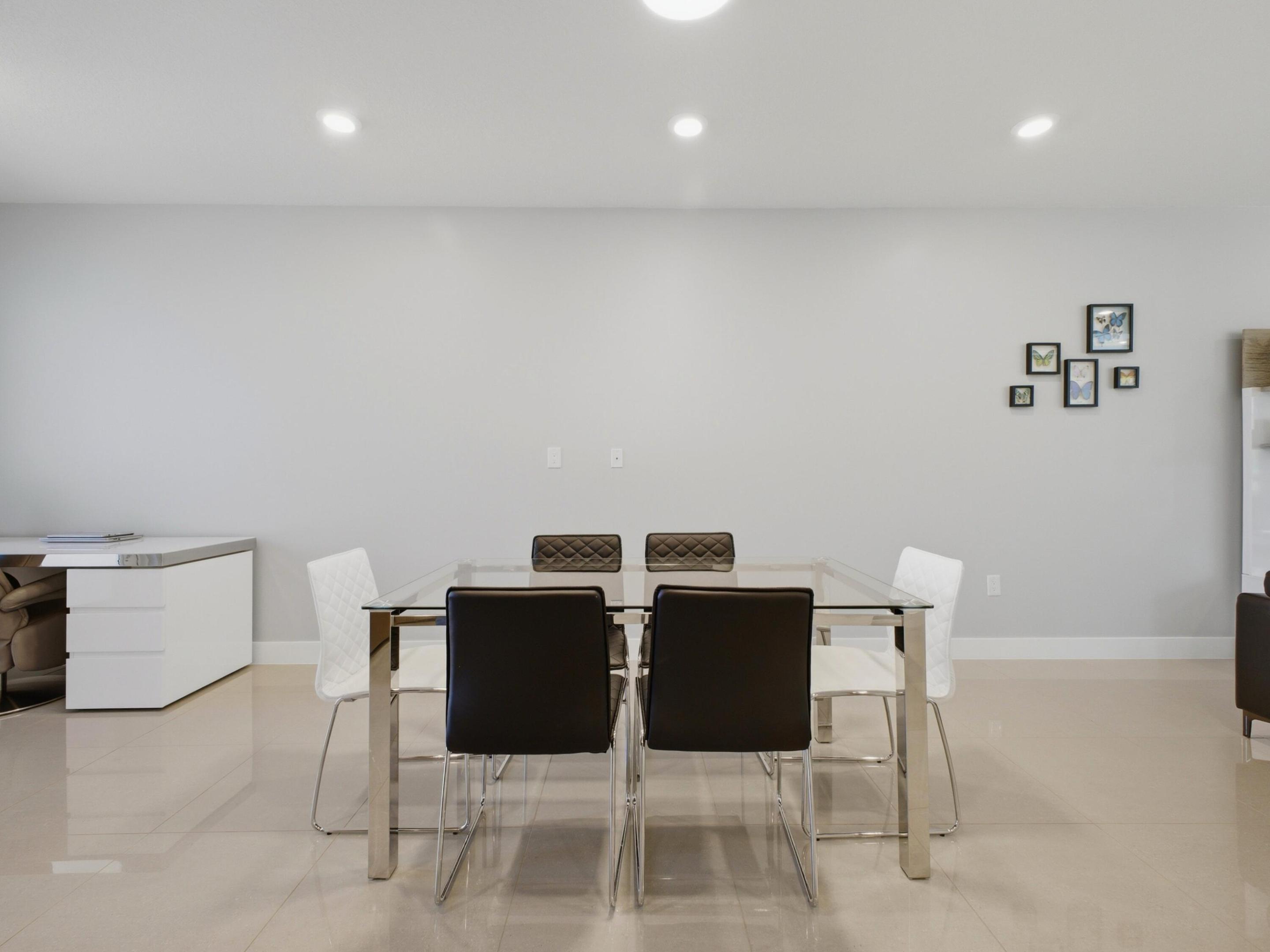 LANDMARK AT DORAL CENTRAL - Residential