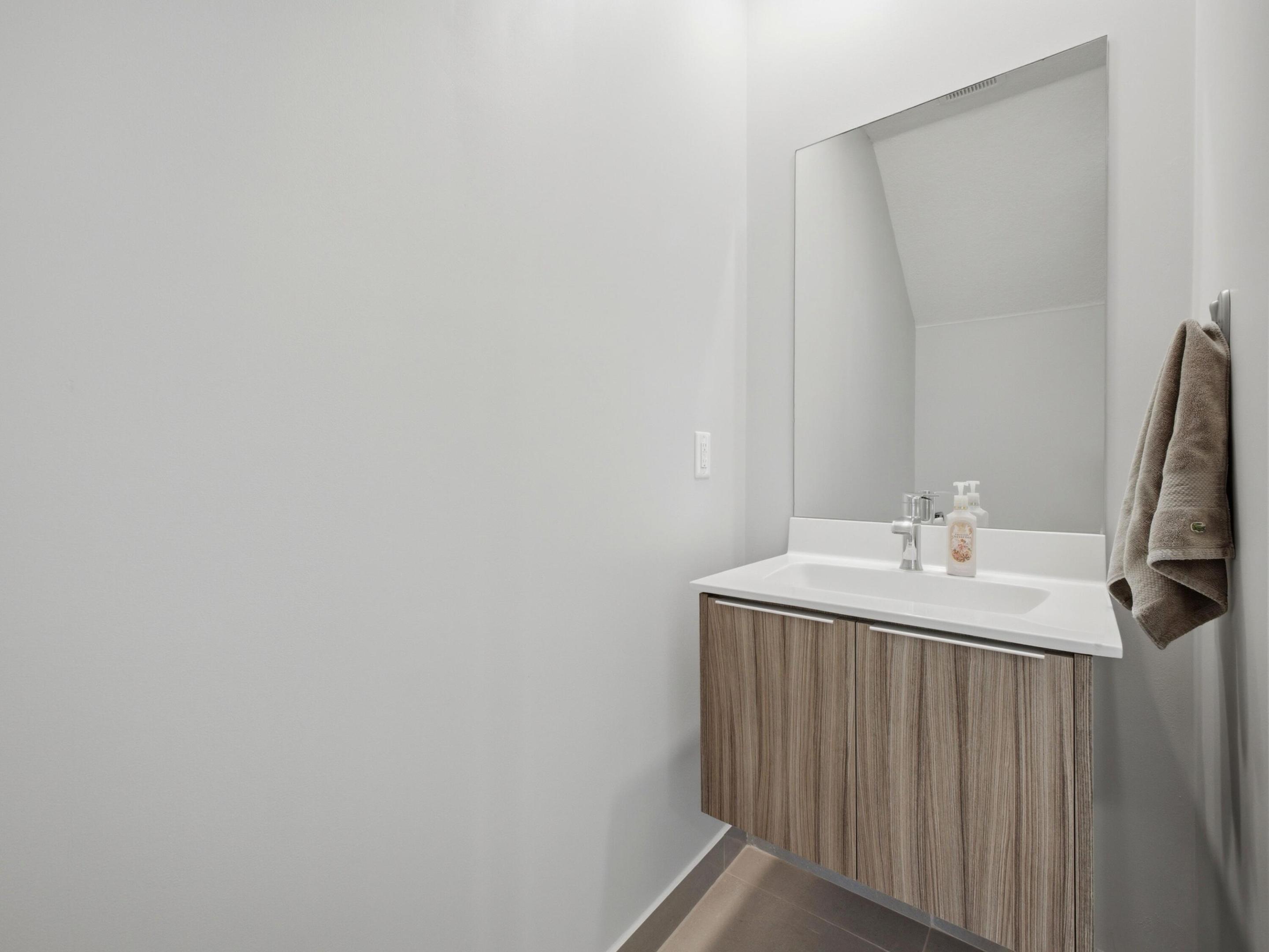 LANDMARK AT DORAL CENTRAL - Residential