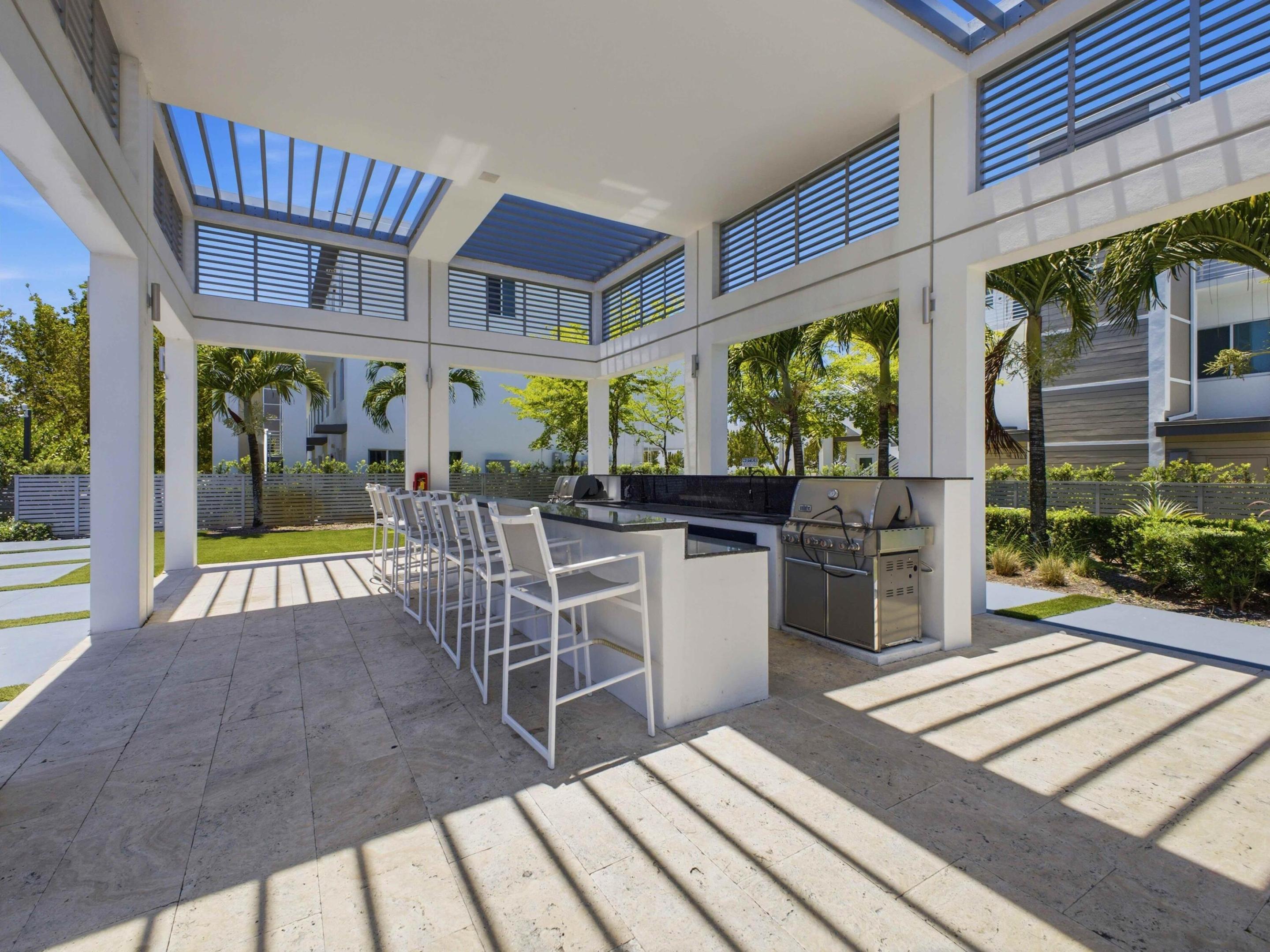 LANDMARK AT DORAL CENTRAL - Residential