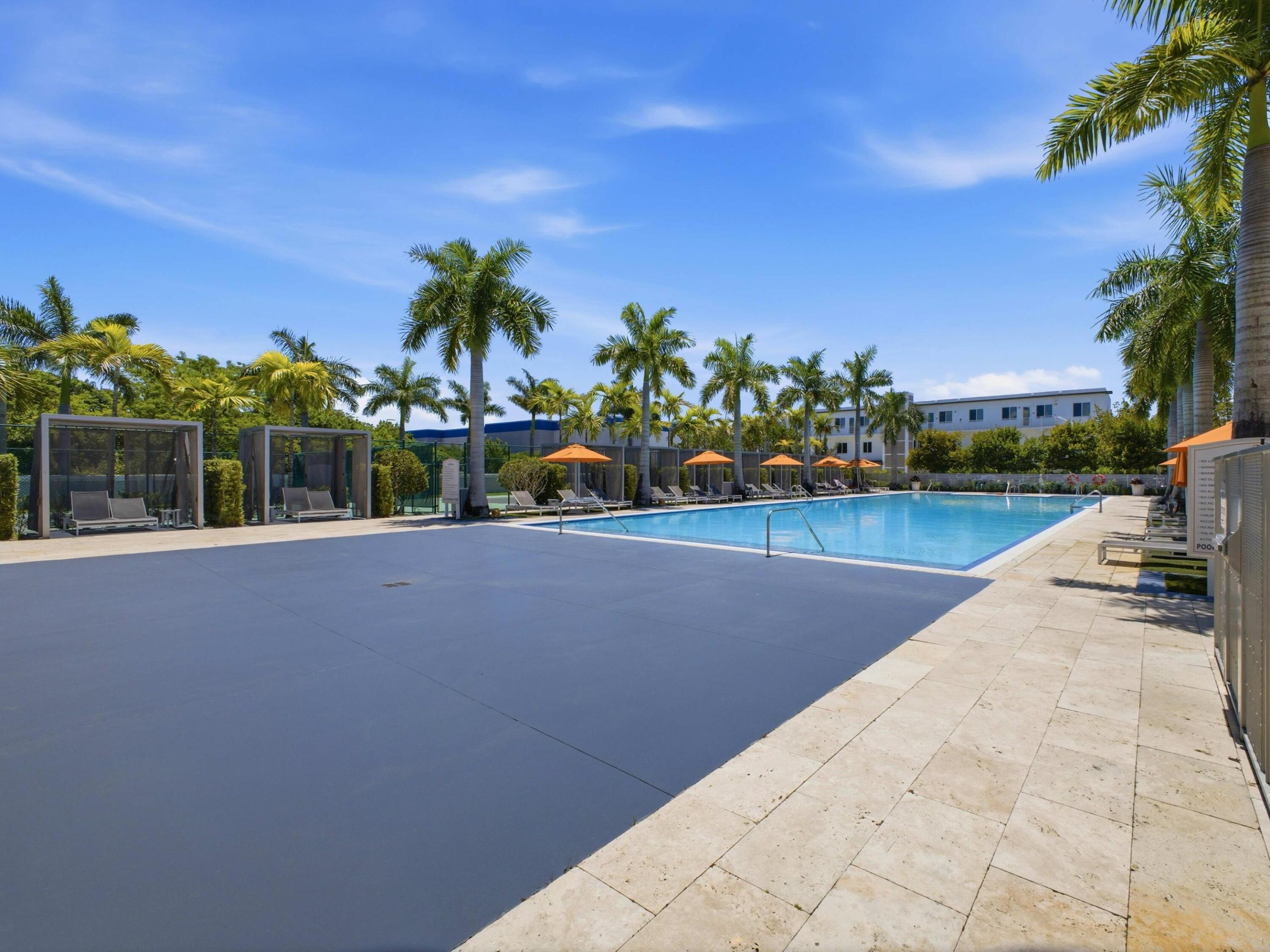 LANDMARK AT DORAL CENTRAL - Residential