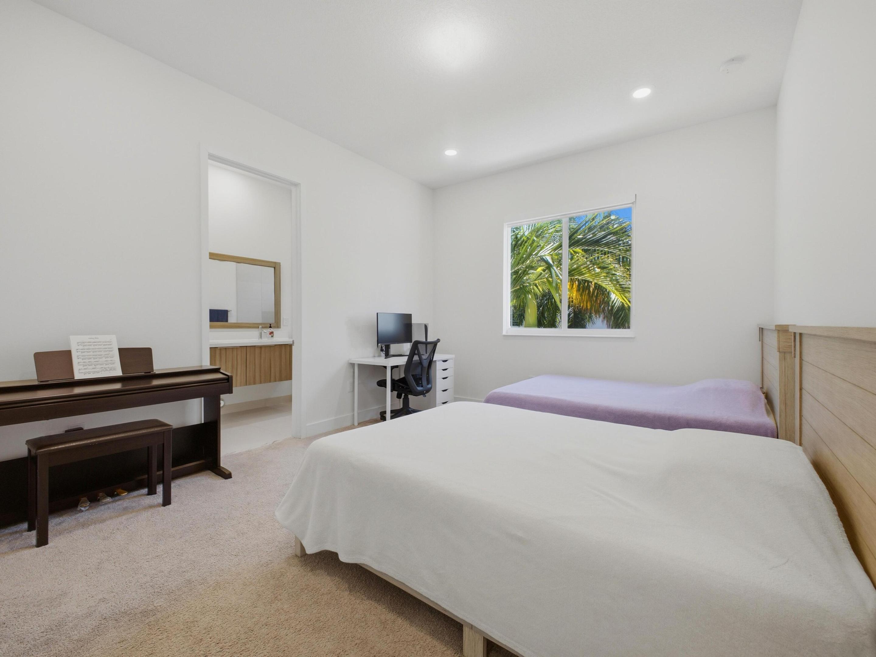 LANDMARK AT DORAL CENTRAL - Residential
