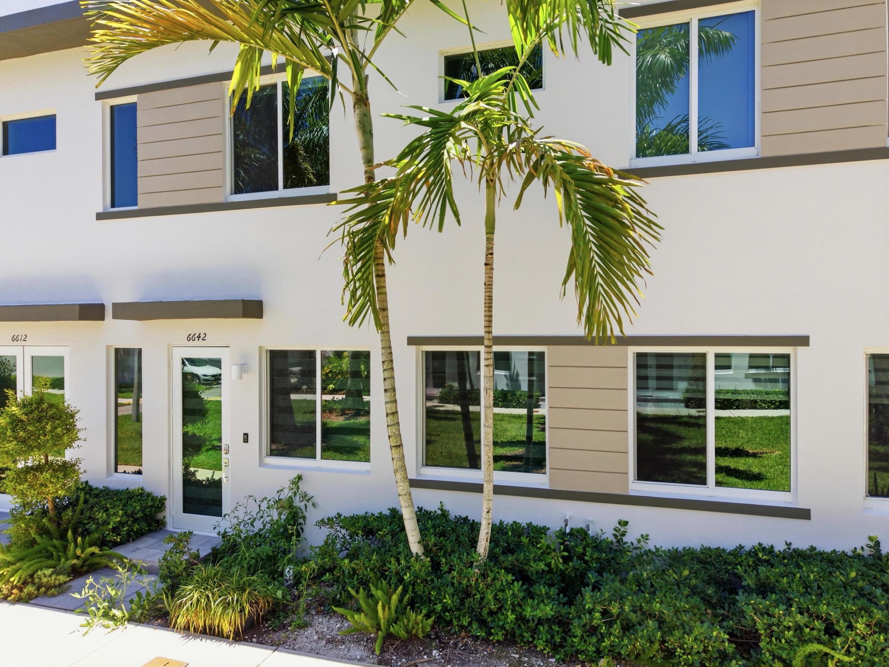 LANDMARK AT DORAL CENTRAL - Residential