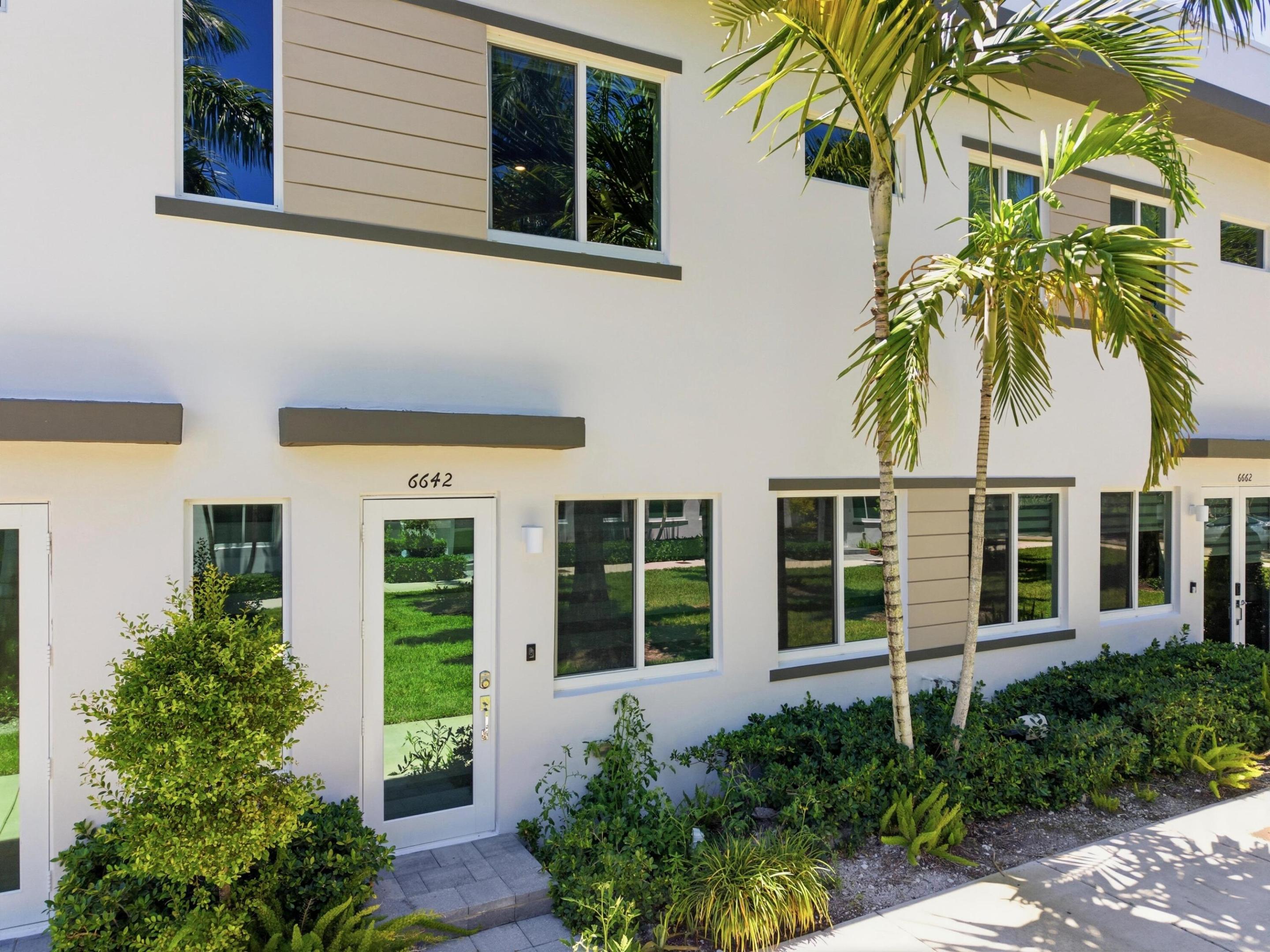 LANDMARK AT DORAL CENTRAL - Residential