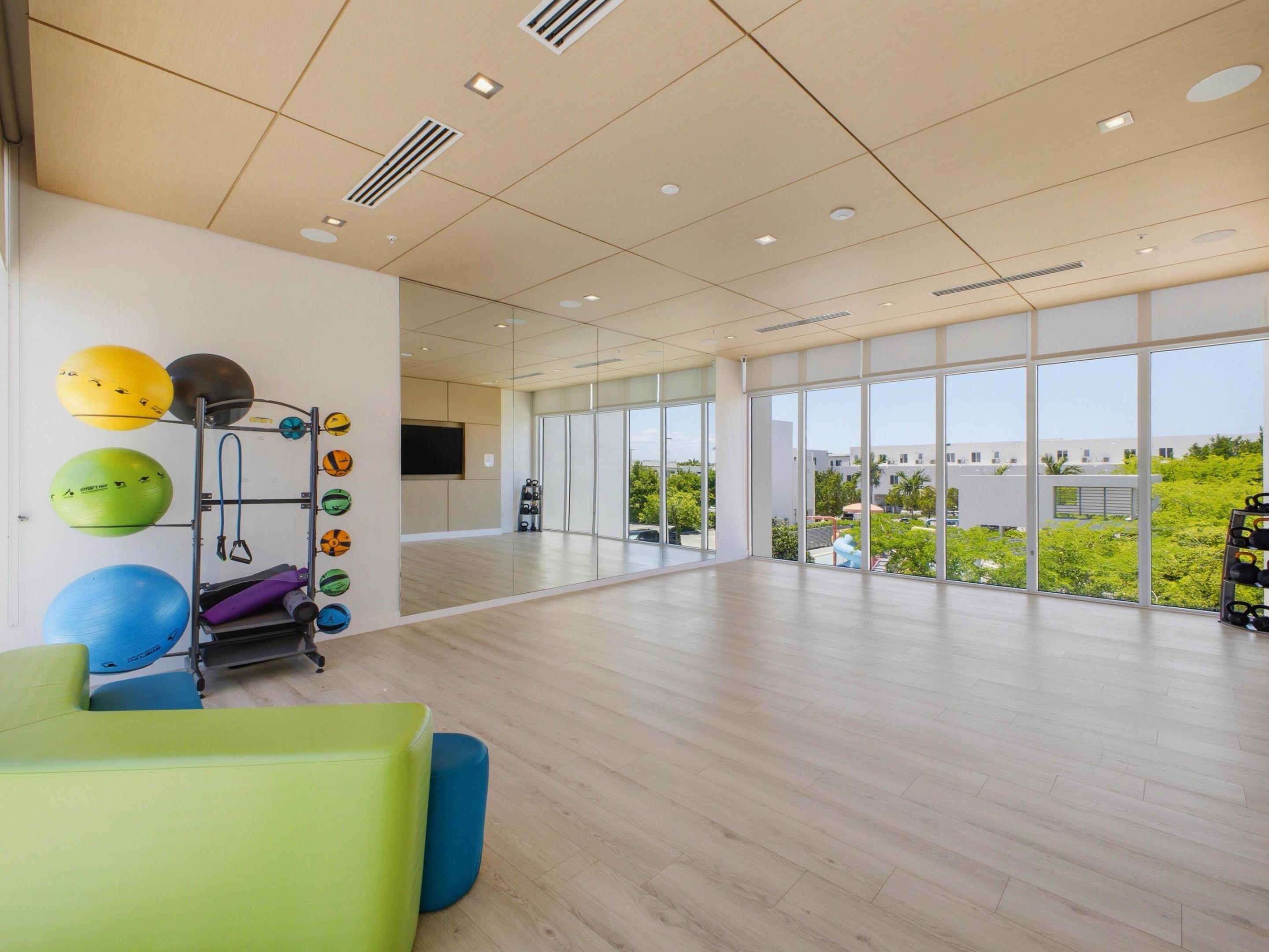 LANDMARK AT DORAL CENTRAL - Residential