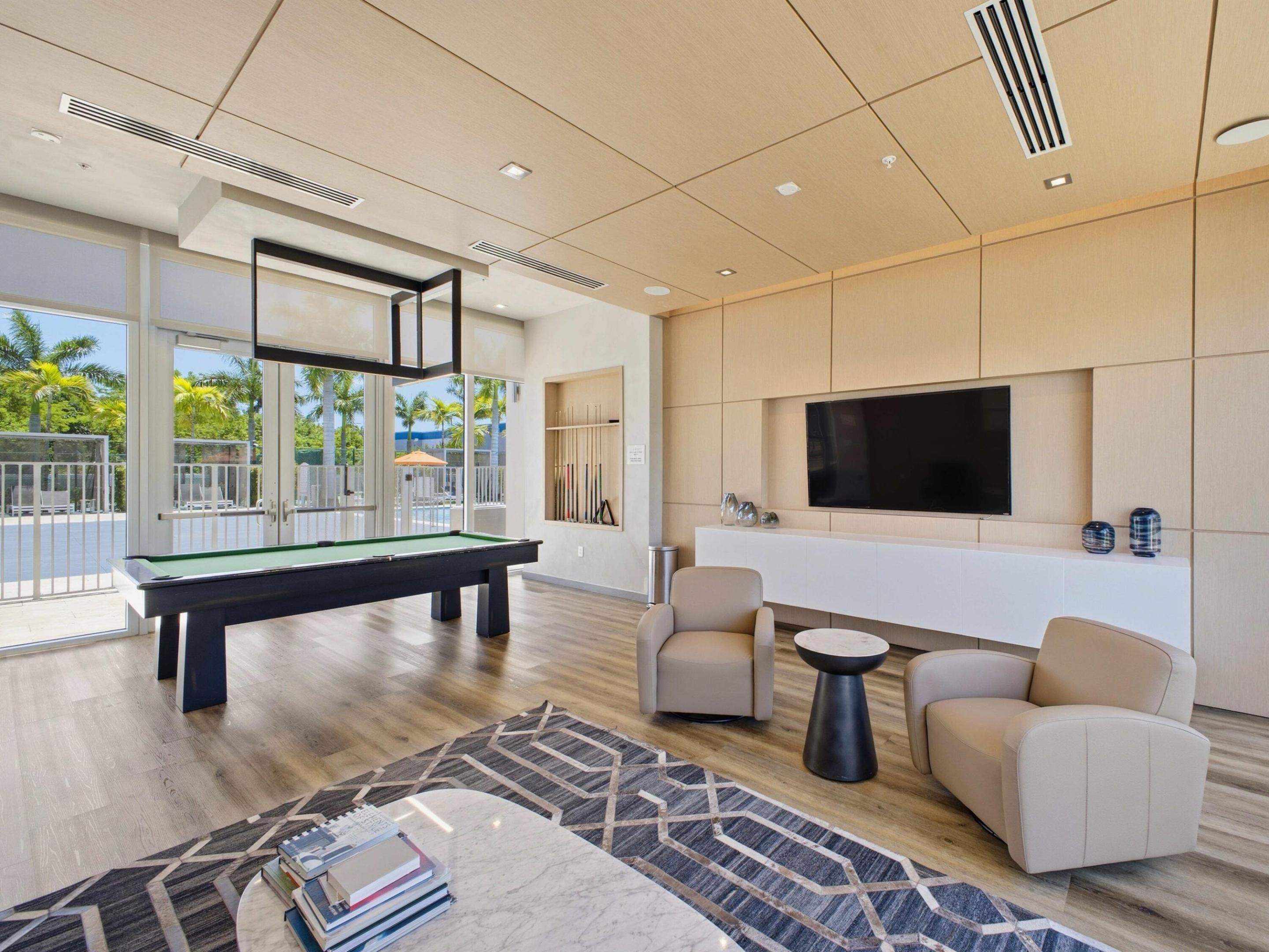 LANDMARK AT DORAL CENTRAL - Residential