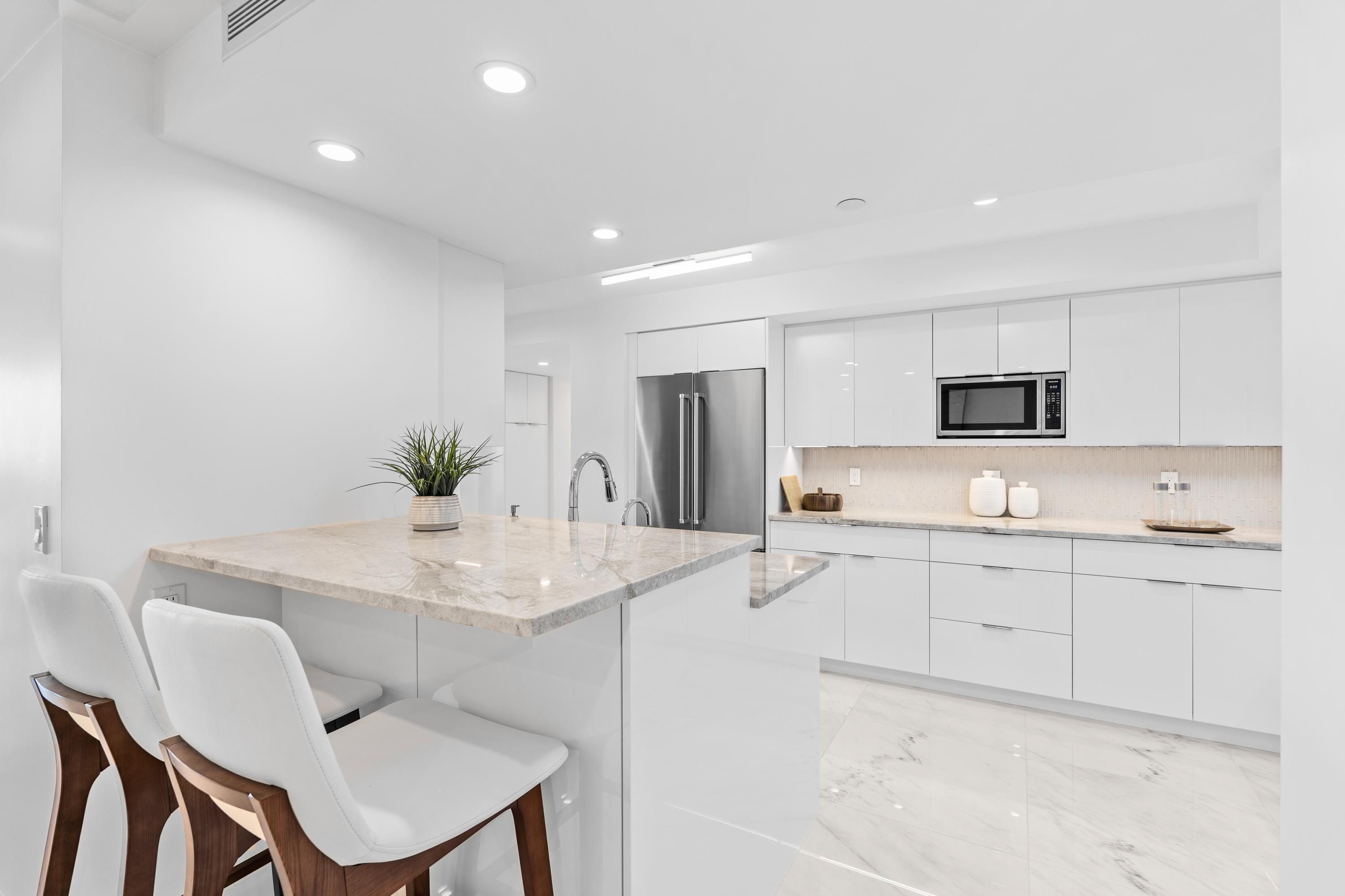 WATERVIEW TOWERS CONDO - Residential