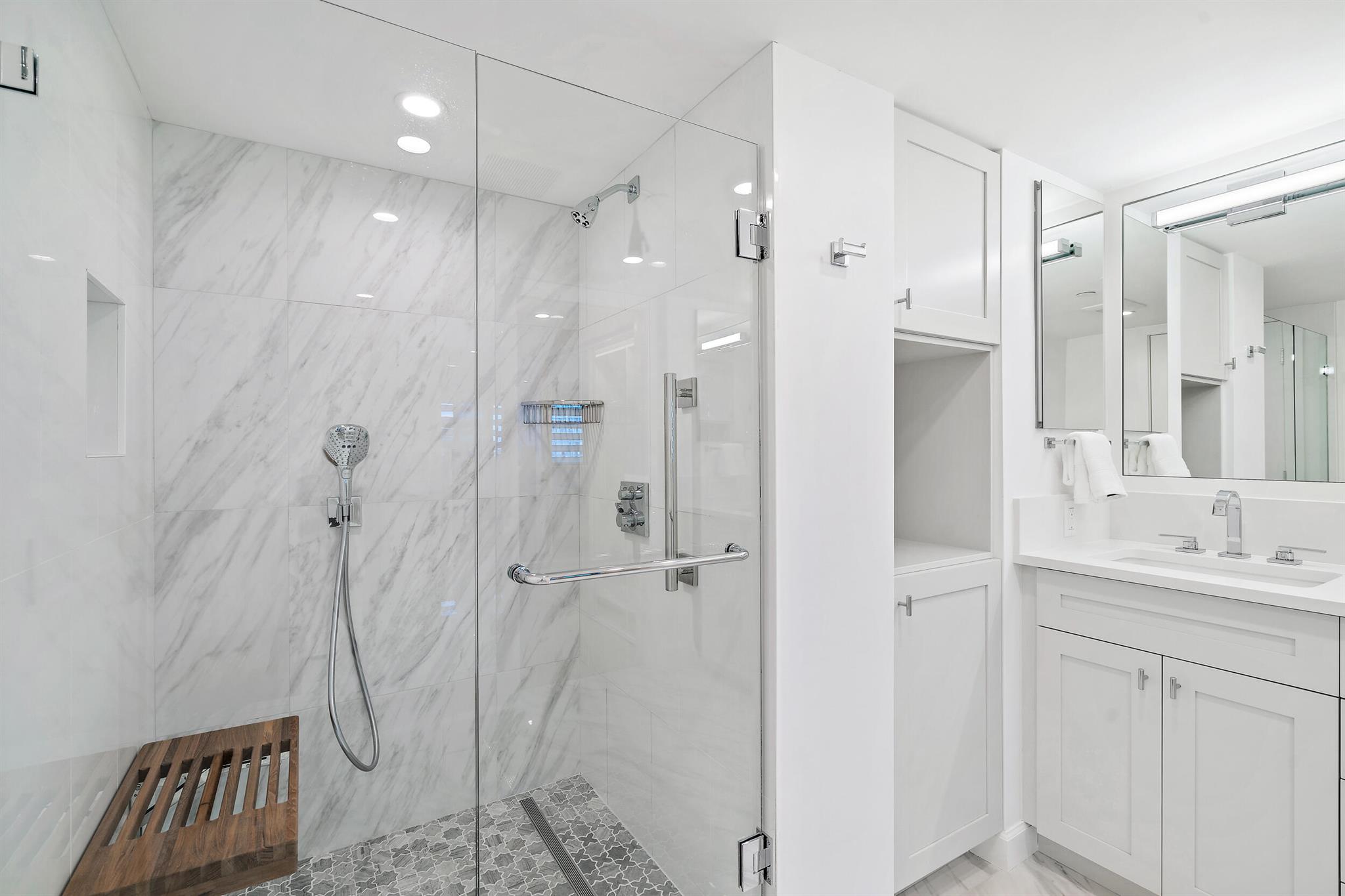 WATERVIEW TOWERS CONDO - Residential