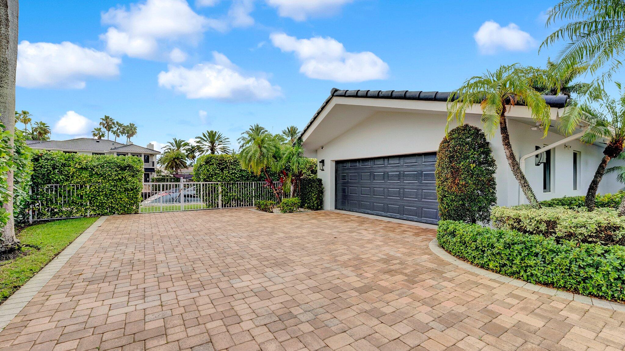 SANTA BARBARA SHORES - Residential