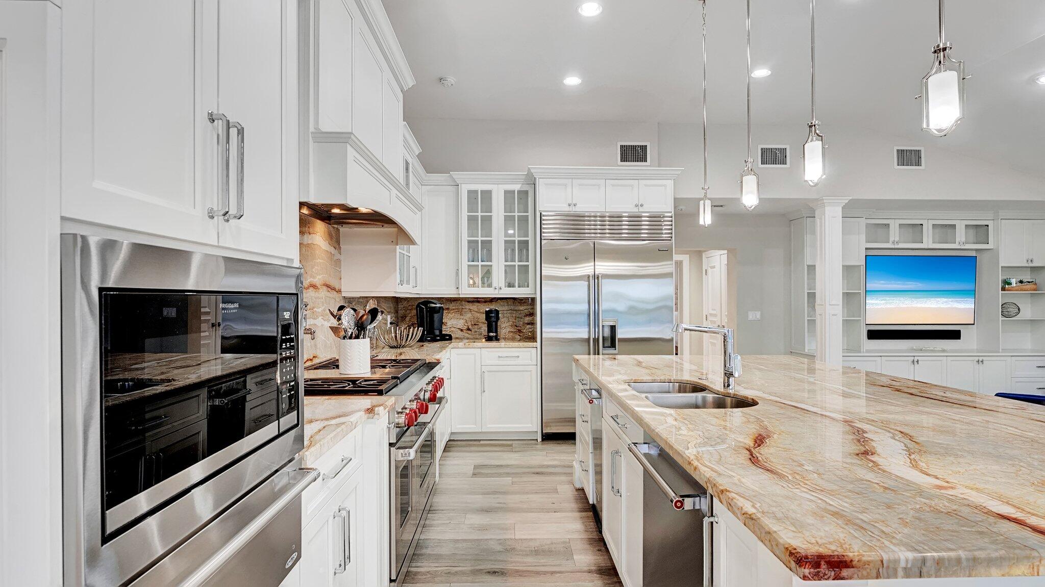 SANTA BARBARA SHORES - Residential