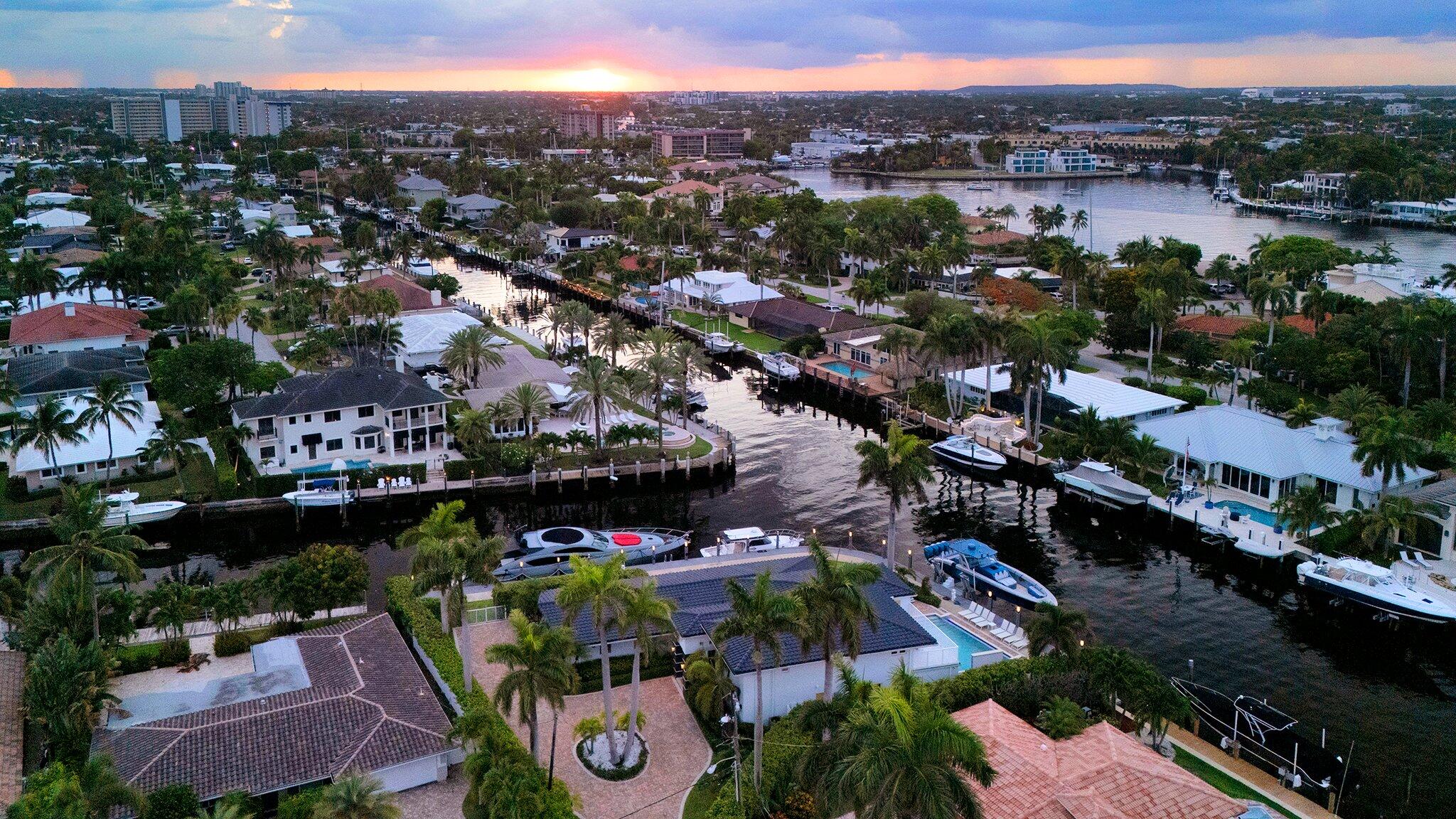 SANTA BARBARA SHORES - Residential