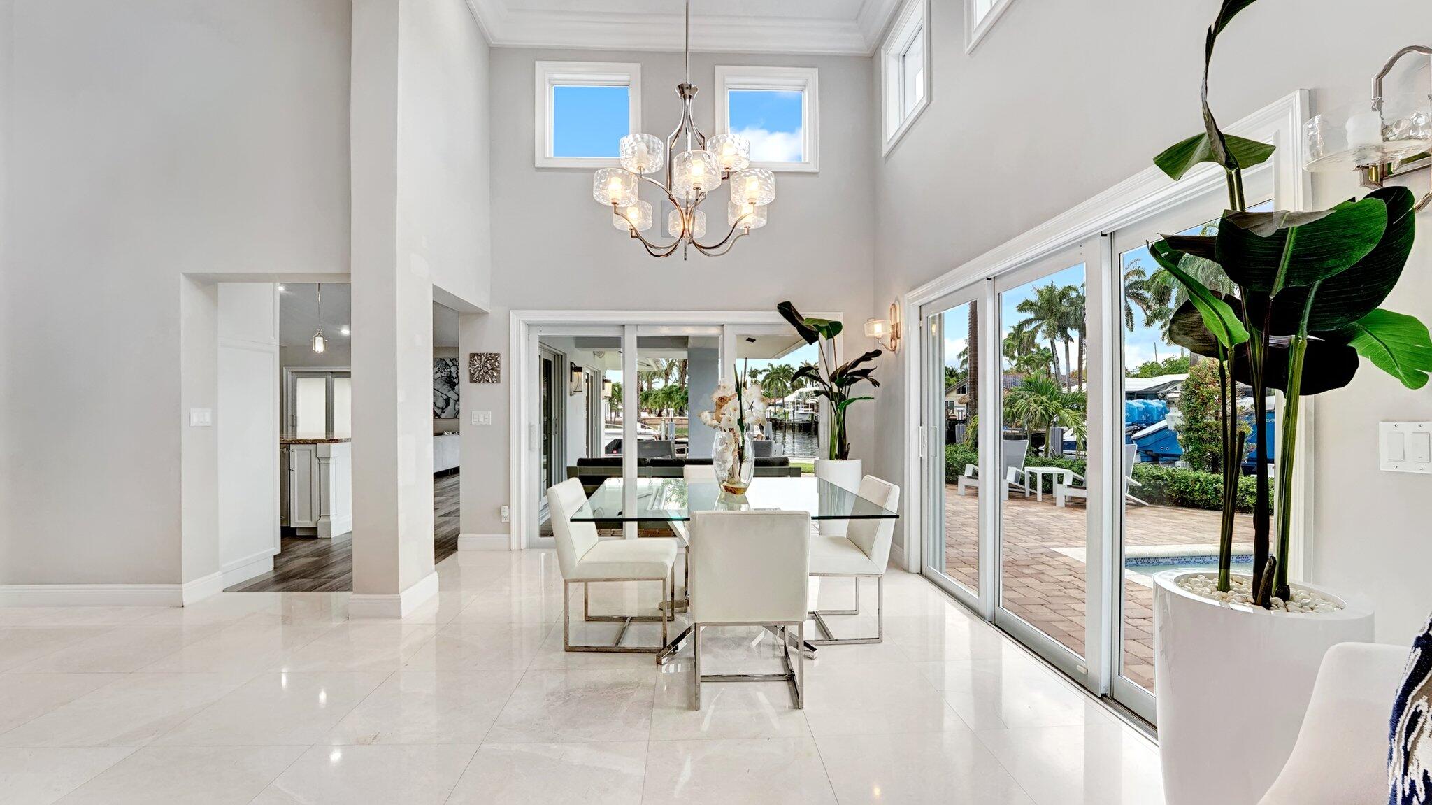 SANTA BARBARA SHORES - Residential