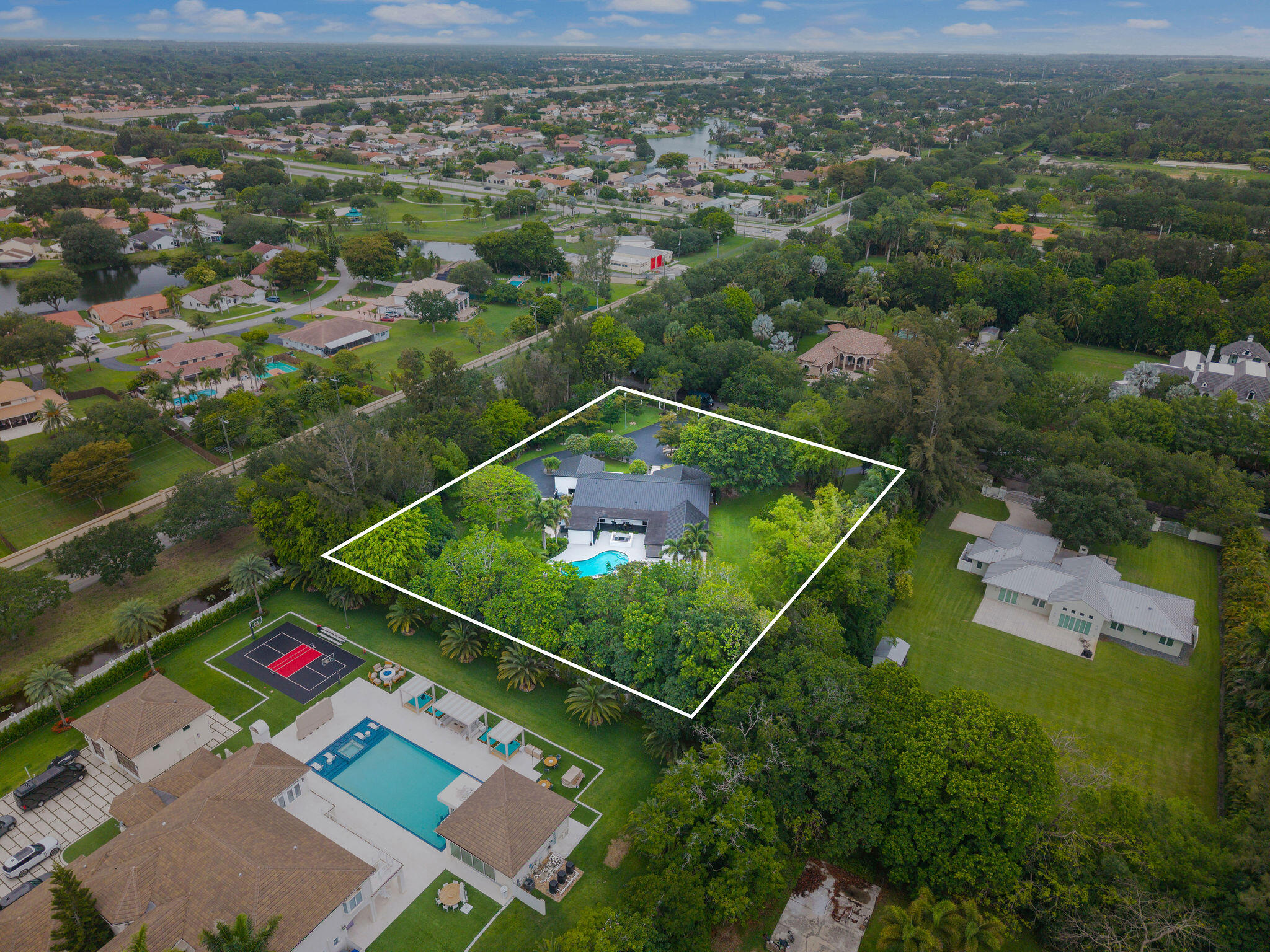 SUNSHINE RANCHES - Residential