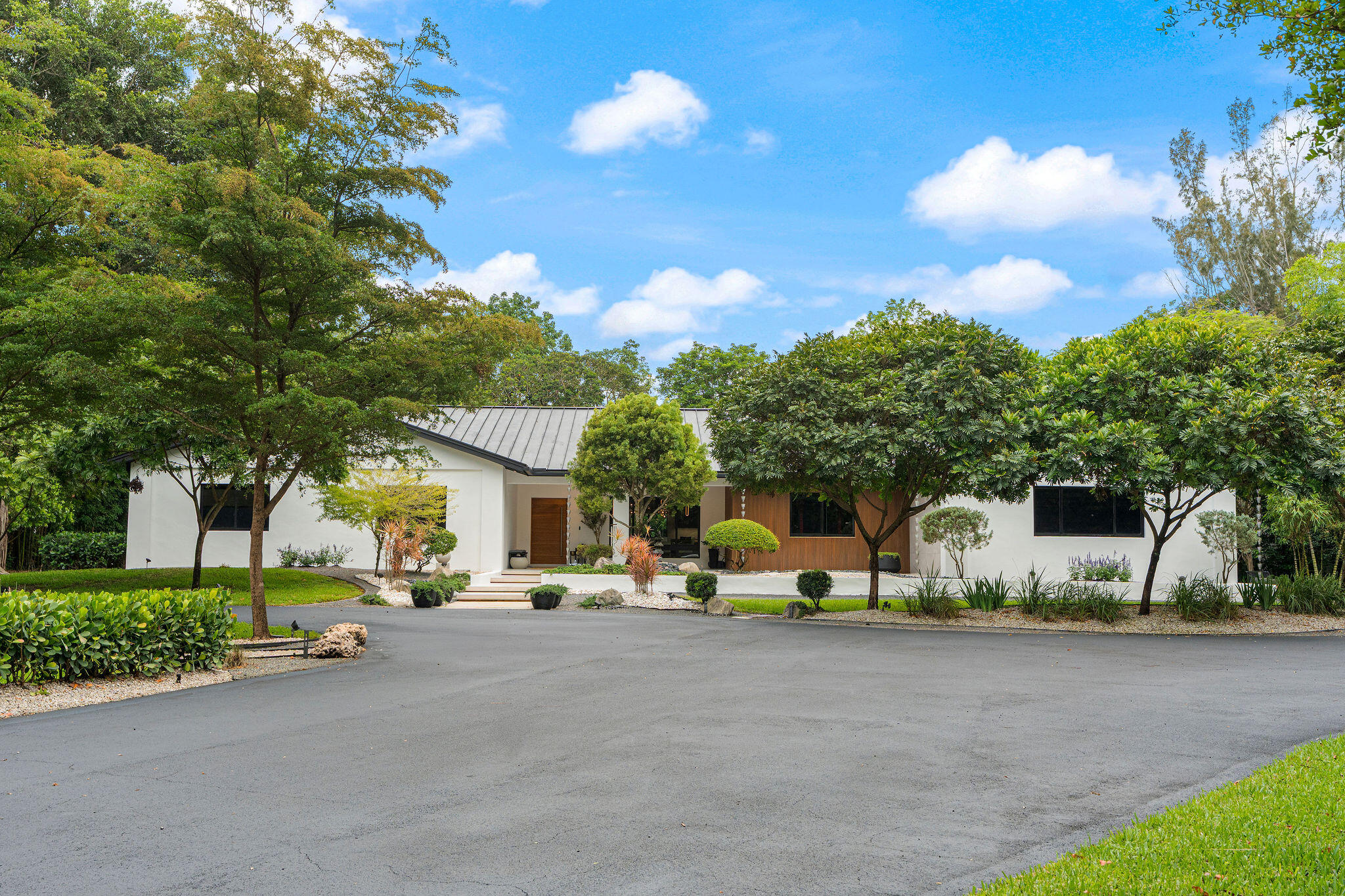 SUNSHINE RANCHES - Residential
