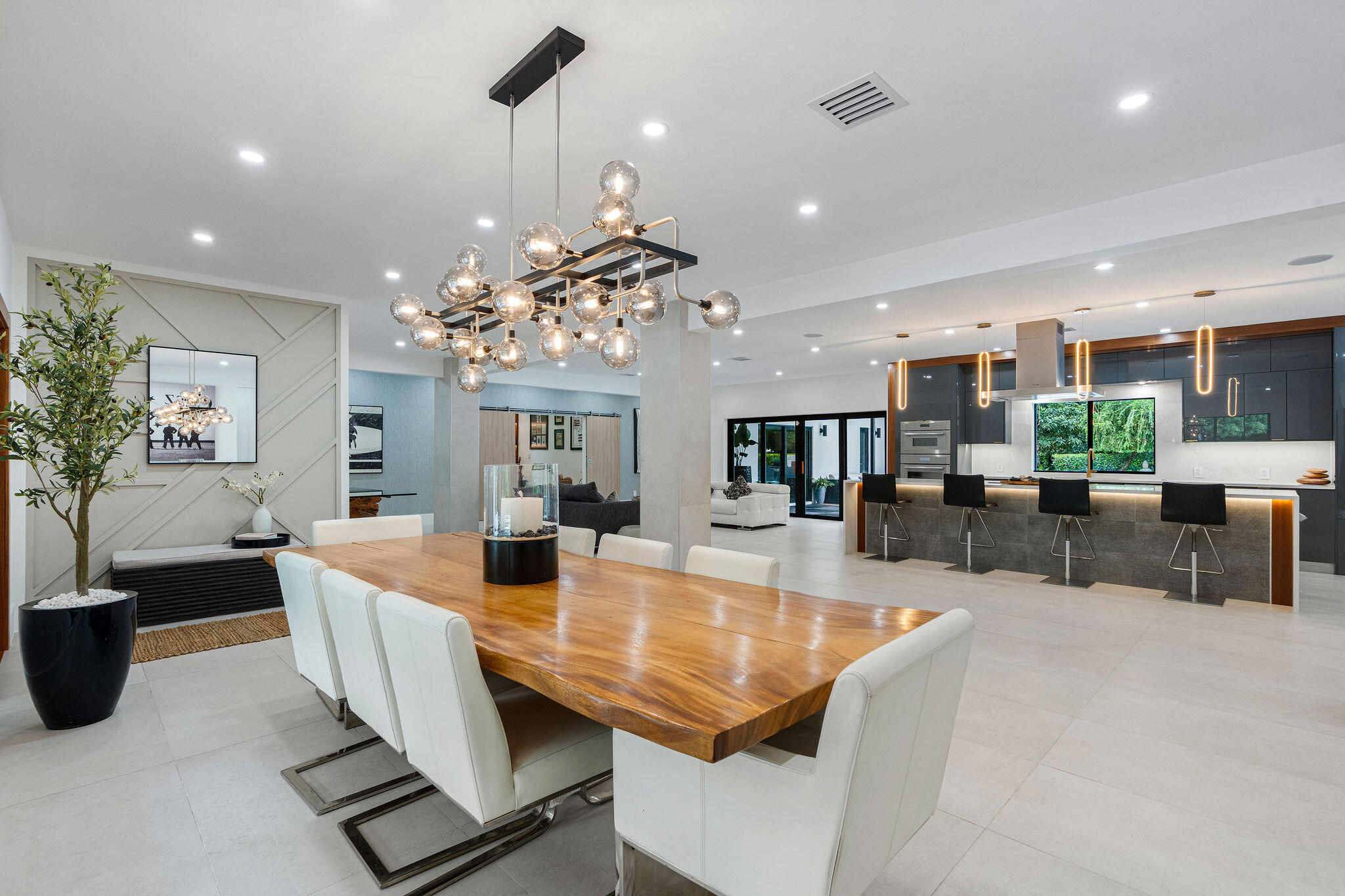 SUNSHINE RANCHES - Residential