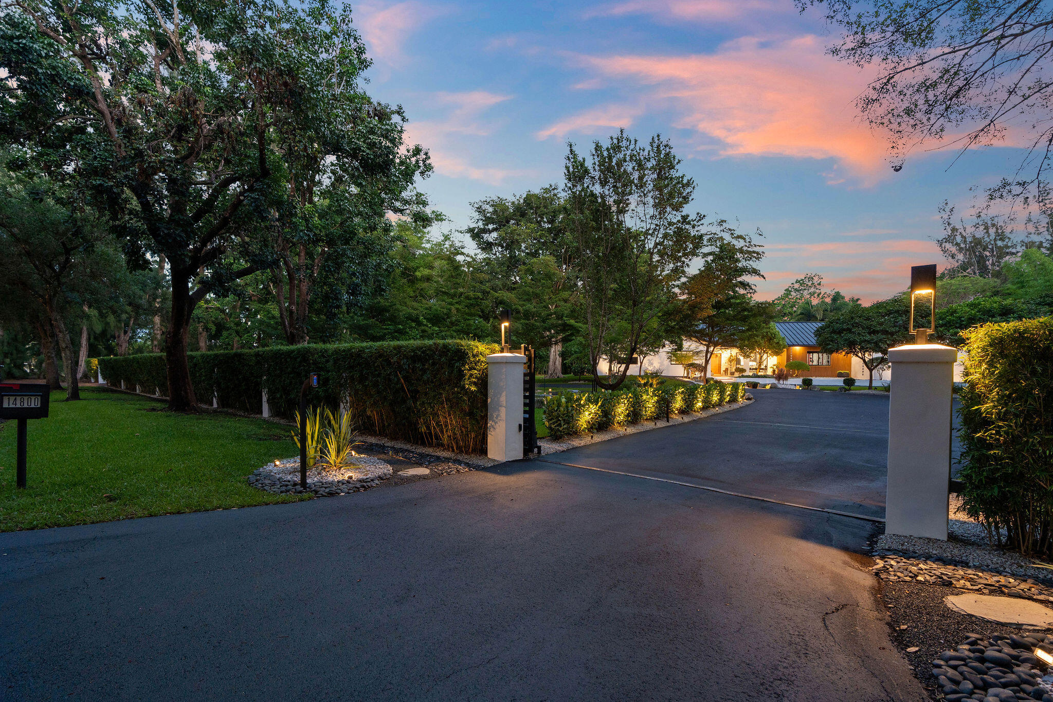 SUNSHINE RANCHES - Residential