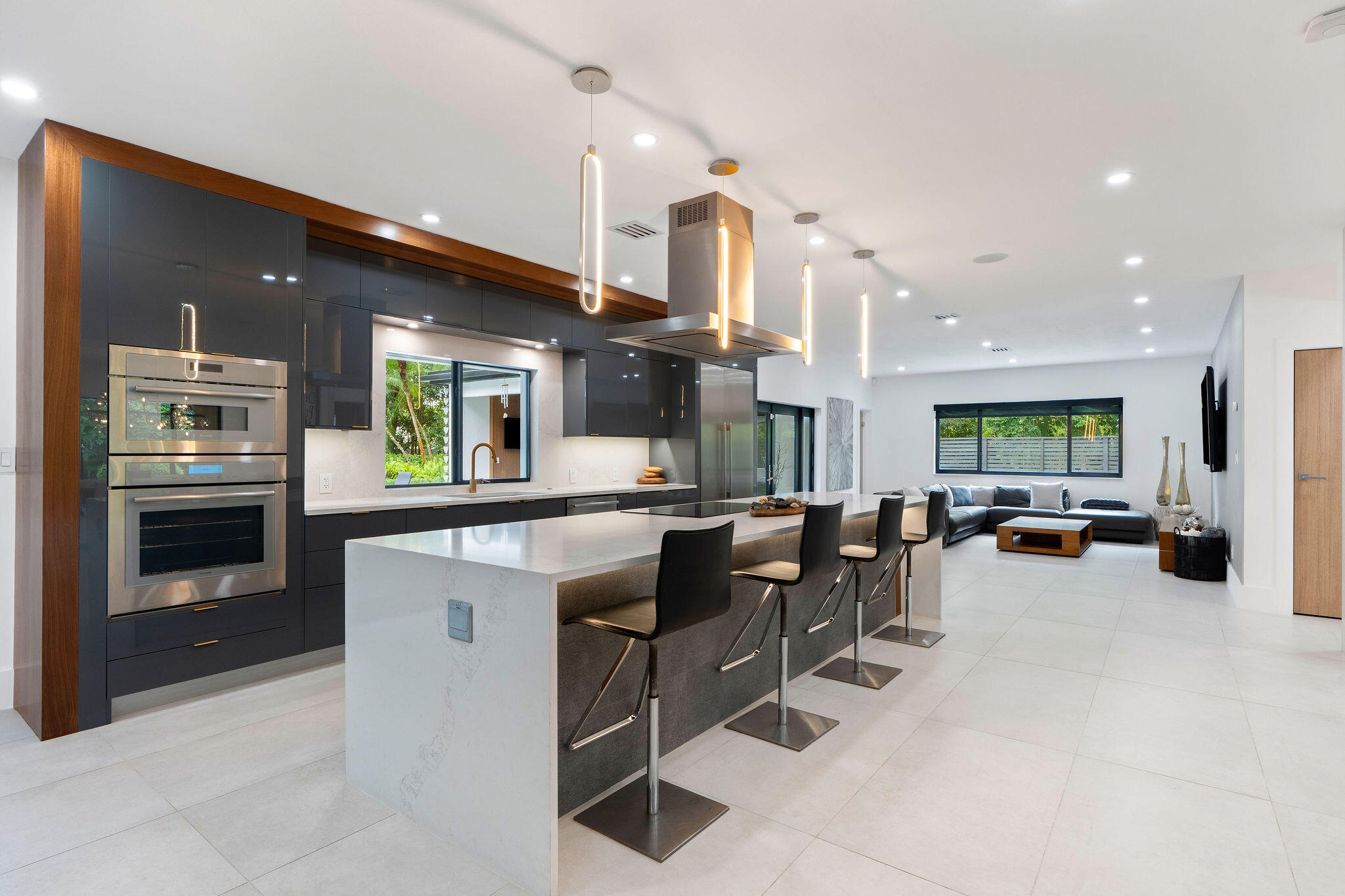 SUNSHINE RANCHES - Residential